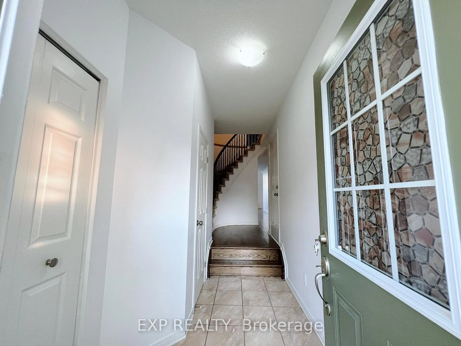 Photo 2 of 375 Rolling Meadow Crescent, Ottawa, Mer Bleue/Bradley Estates/Anderson Park — HOMEH