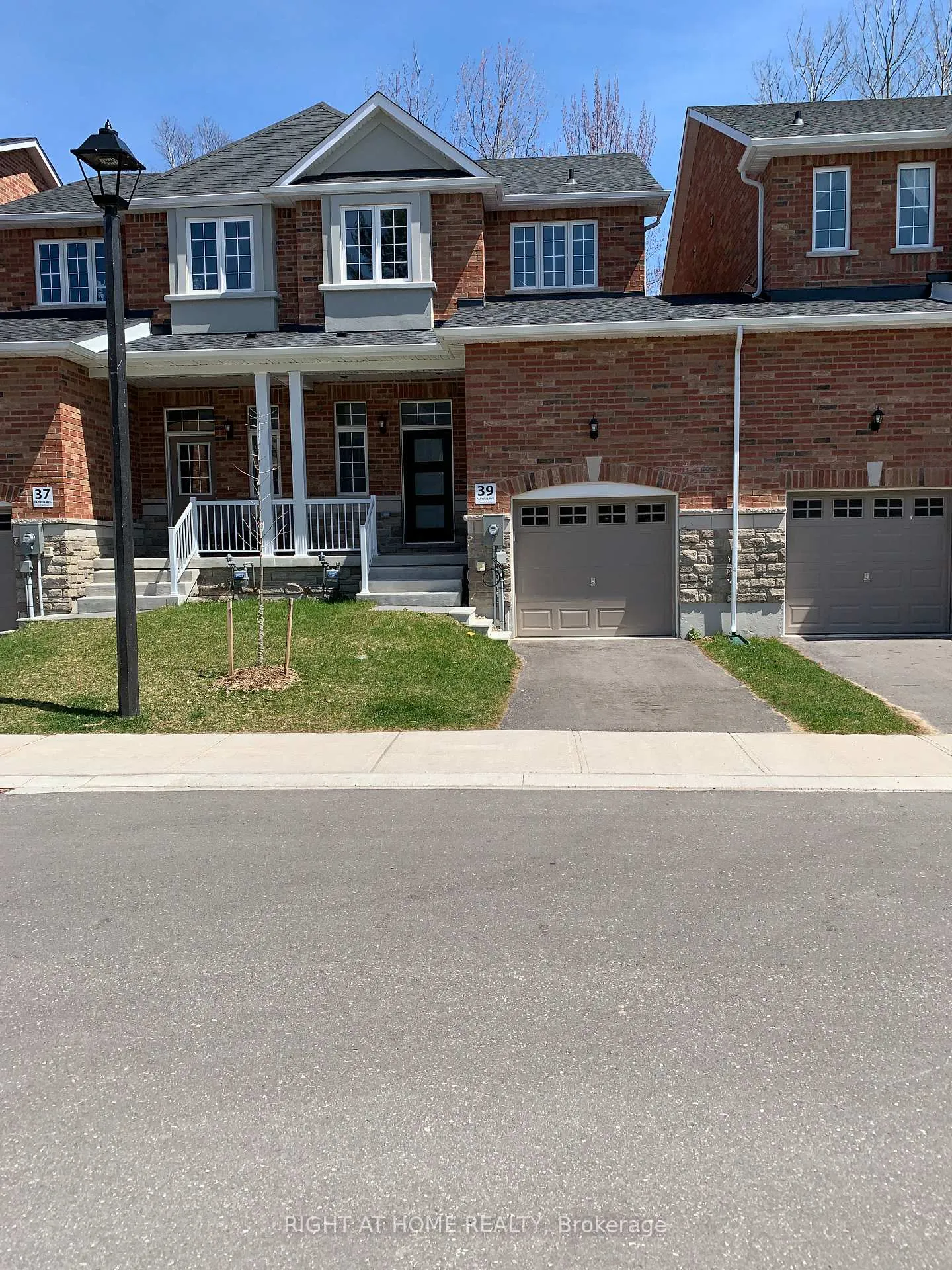 Front of 39 Farwell Avenue