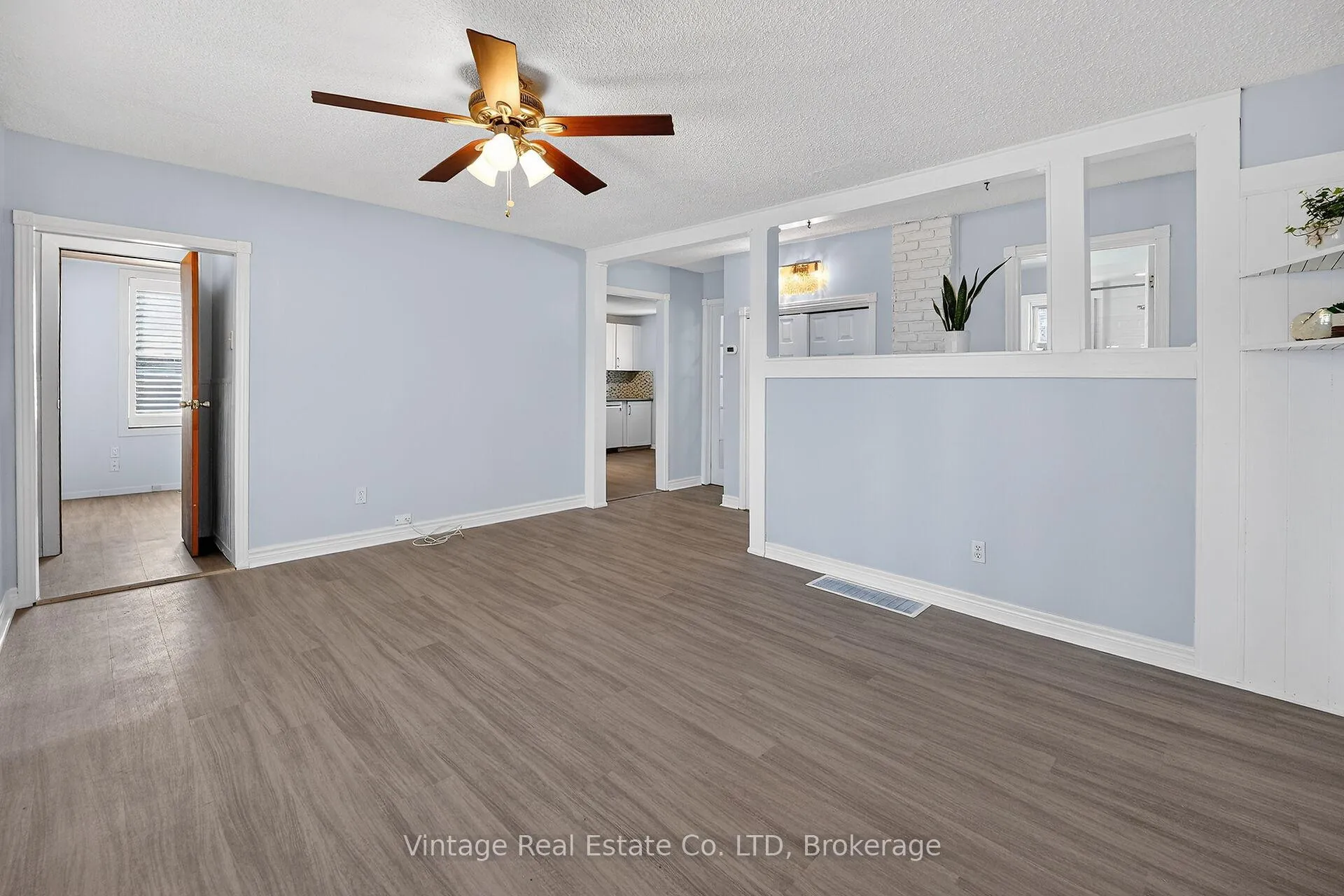 Photo 20 of 19 Longfellow Avenue, St. Catharines, Haig — HOMEH