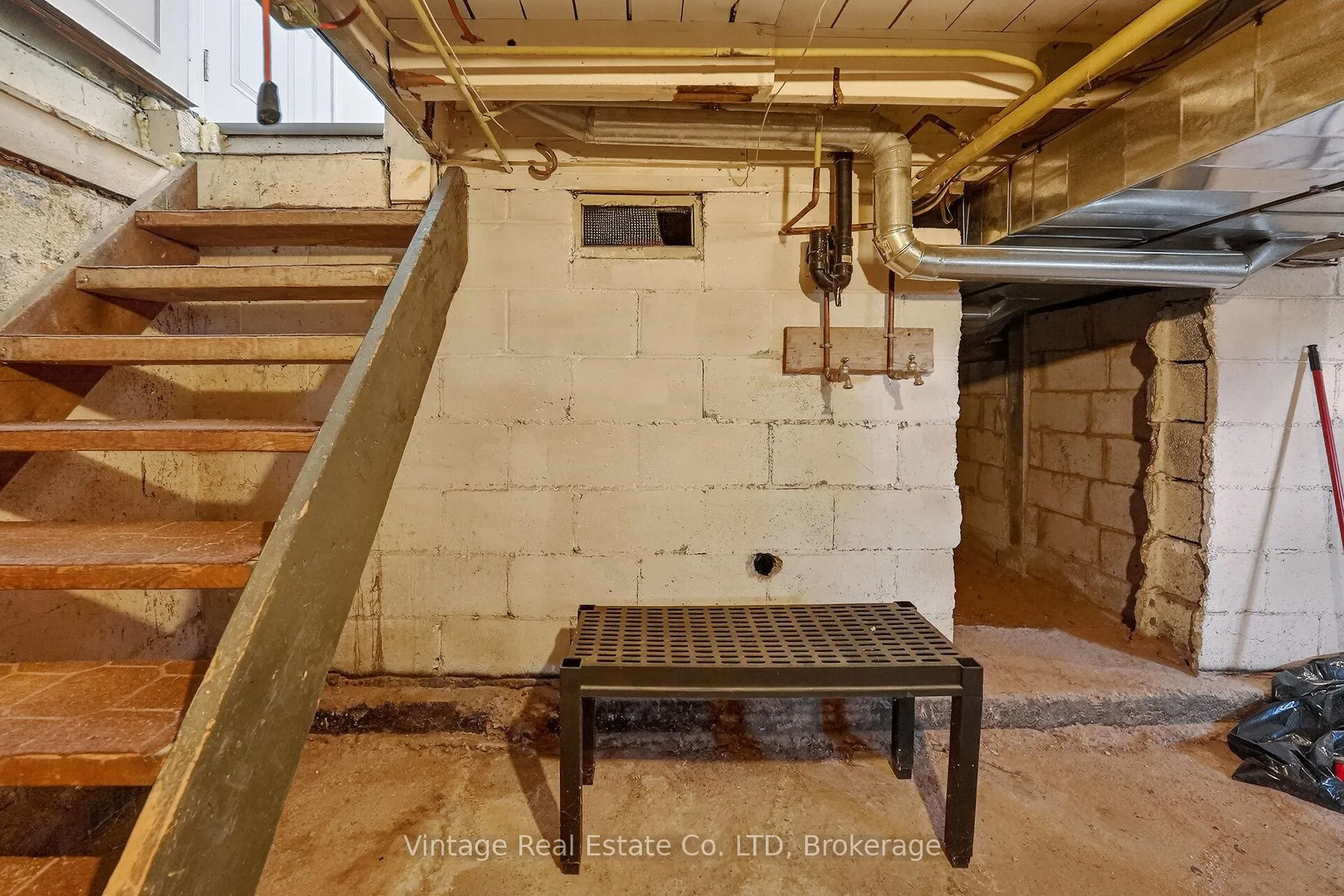 Photo 30 of 19 Longfellow Avenue, St. Catharines, Haig — HOMEH