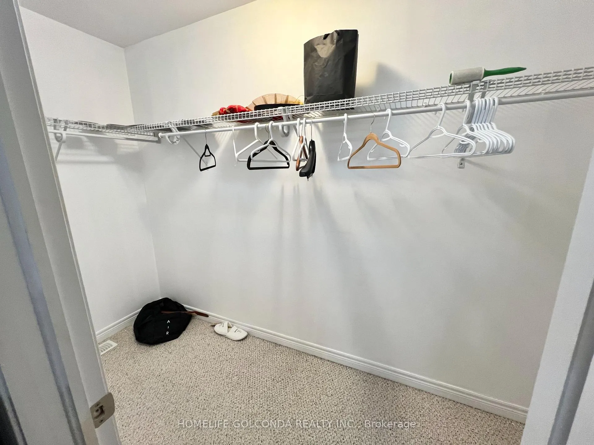 Photo 15 of 2358 Natasha Circle, Oakville, Bronte Creek — HOMEH