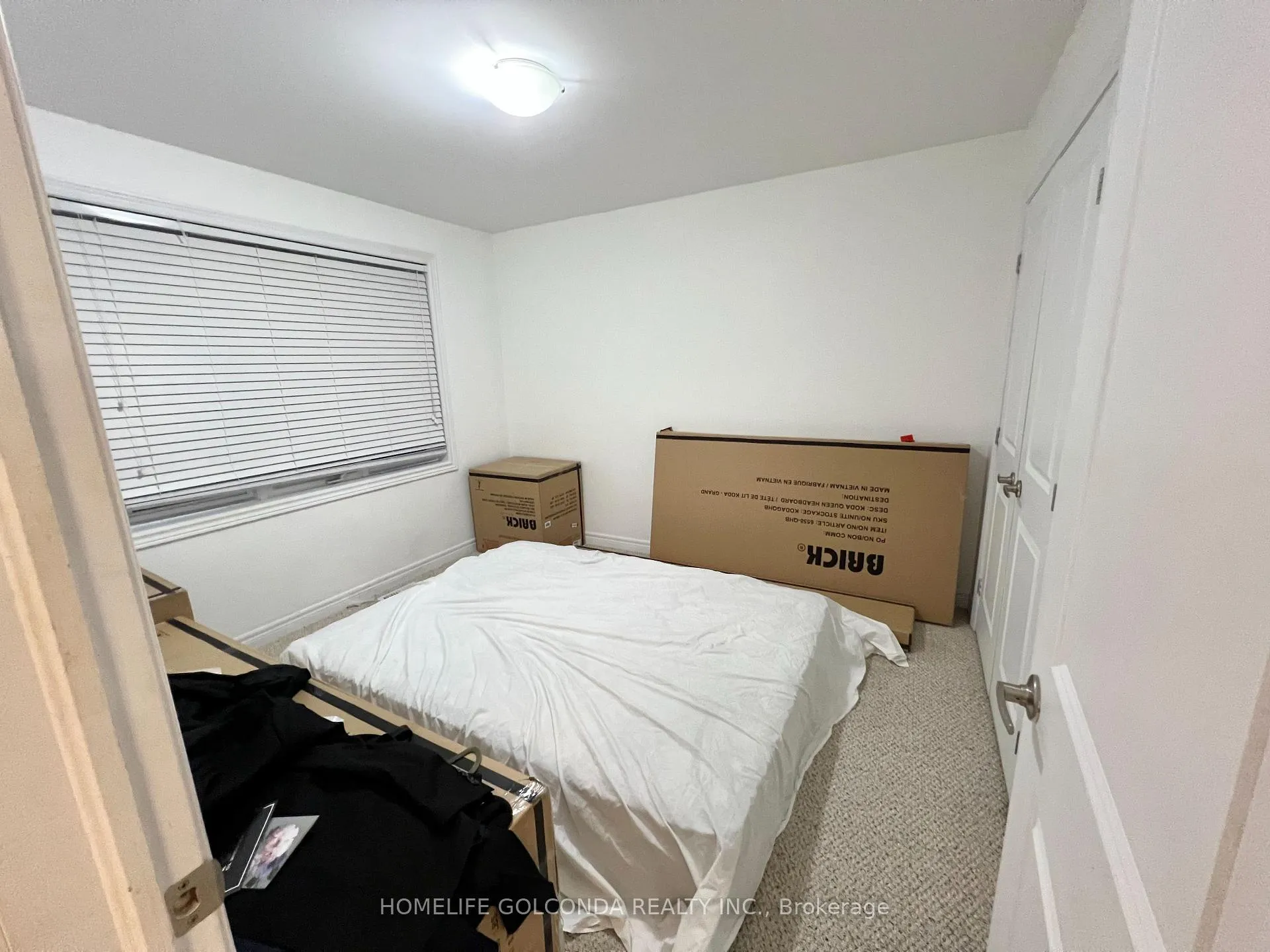 Photo 17 of 2358 Natasha Circle, Oakville, Bronte Creek — HOMEH