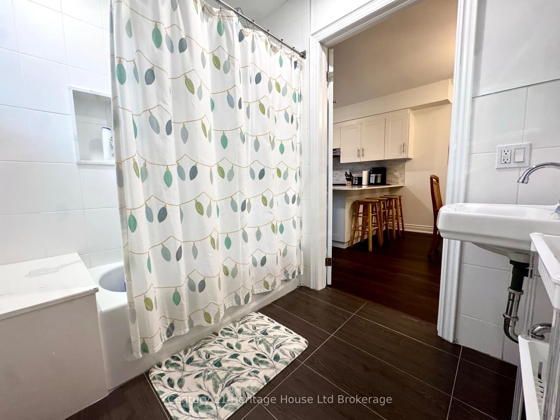 Photo 13 of 5138 Willmott Street, Niagara Falls, Cherrywood — HOMEH