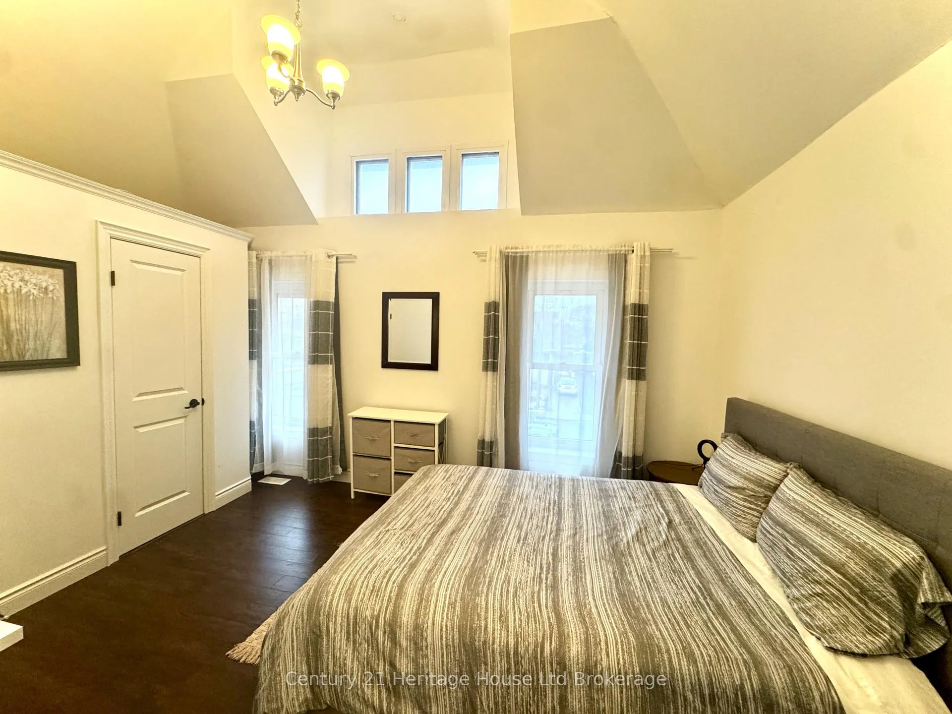Photo 19 of 5138 Willmott Street, Niagara Falls, Cherrywood — HOMEH