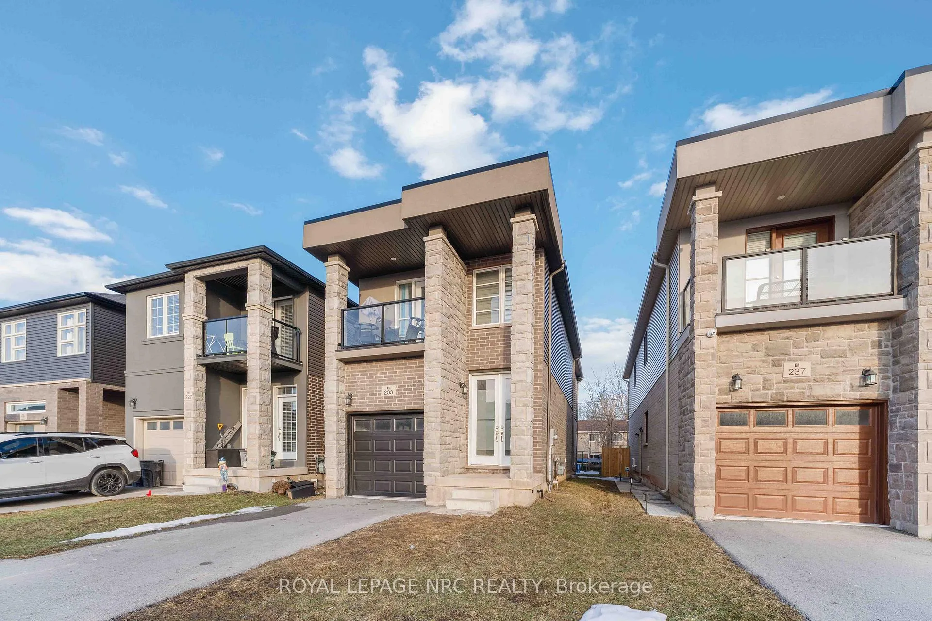 Photo 2 of 233 Louise Street, Welland, Lincoln/Crowland — HOMEH