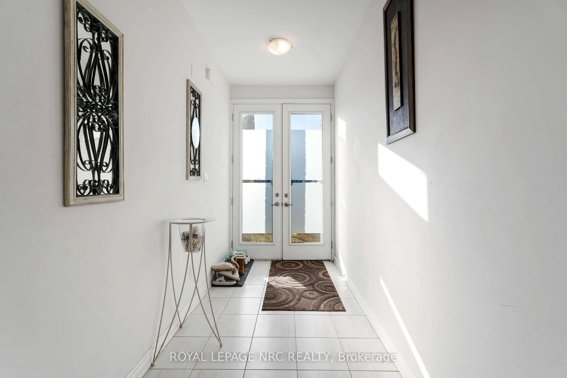 Photo 3 of 233 Louise Street, Welland, Lincoln/Crowland — HOMEH