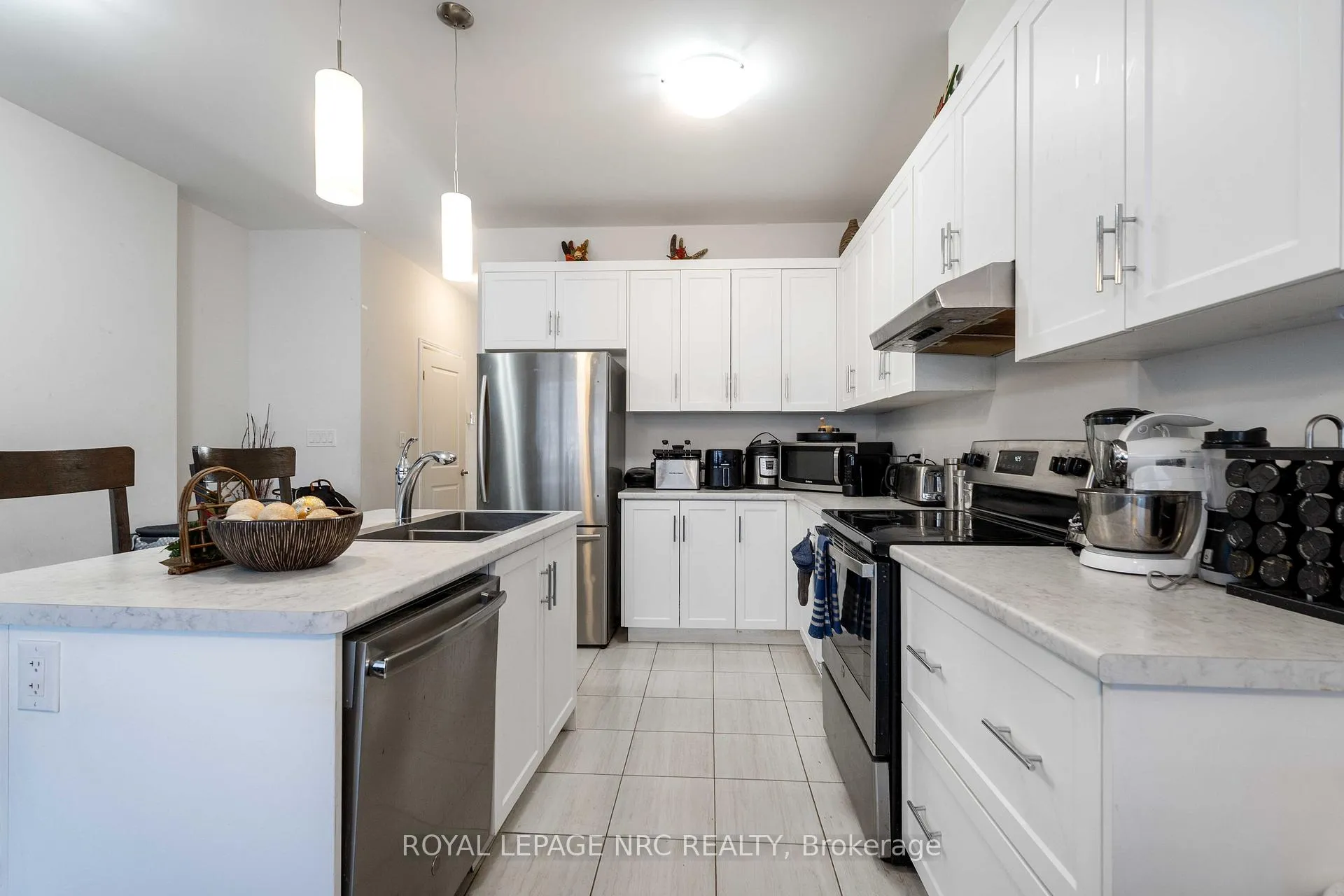 Photo 8 of 233 Louise Street, Welland, Lincoln/Crowland — HOMEH