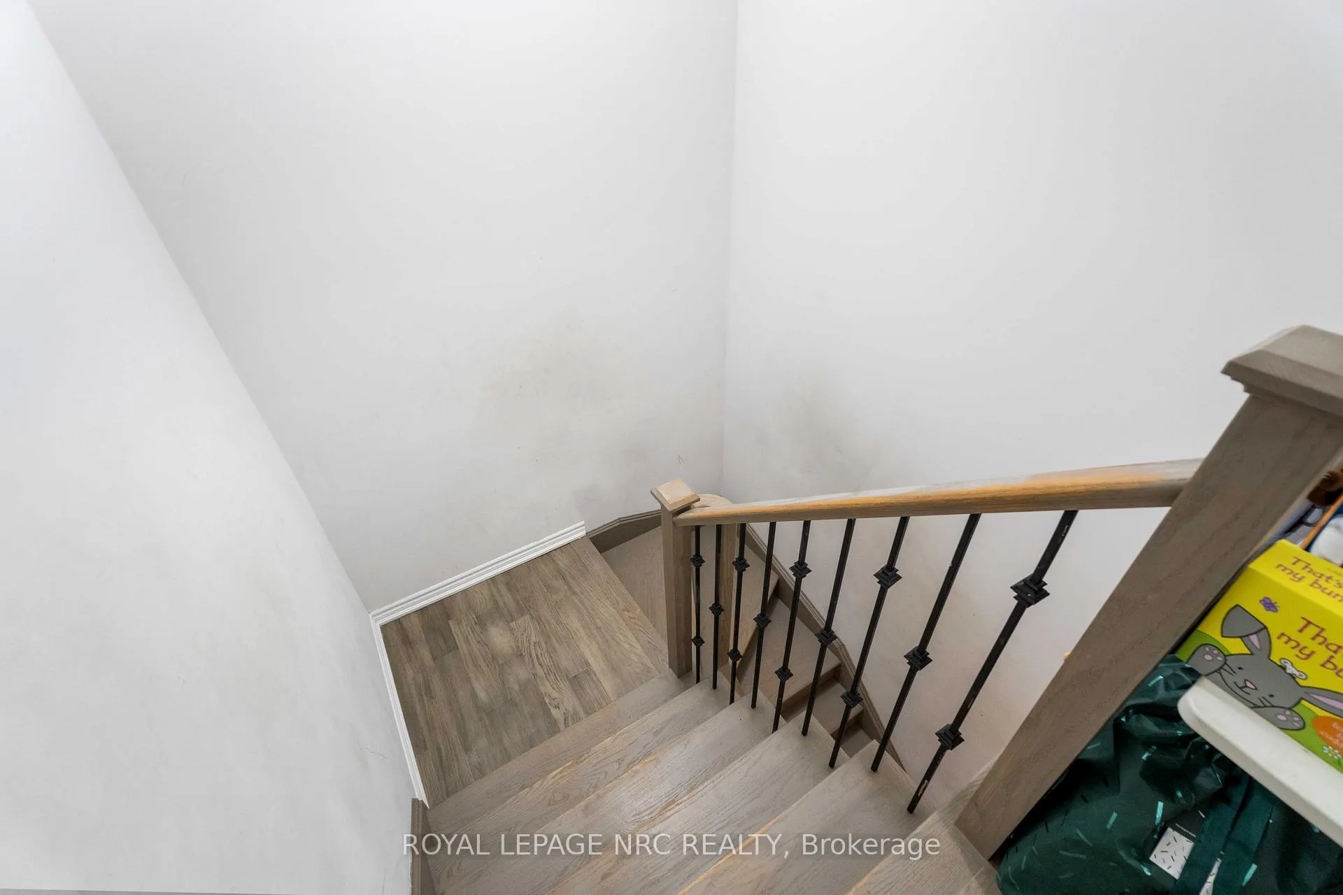 Photo 17 of 233 Louise Street, Welland, Lincoln/Crowland — HOMEH