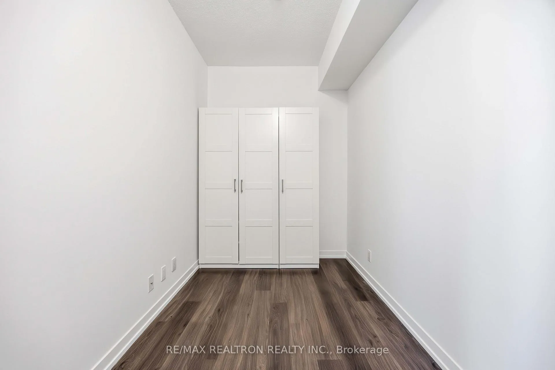 Photo 15 of Unit 2120, 98 Lillian Street, Toronto, Mount Pleasant West — HOMEH