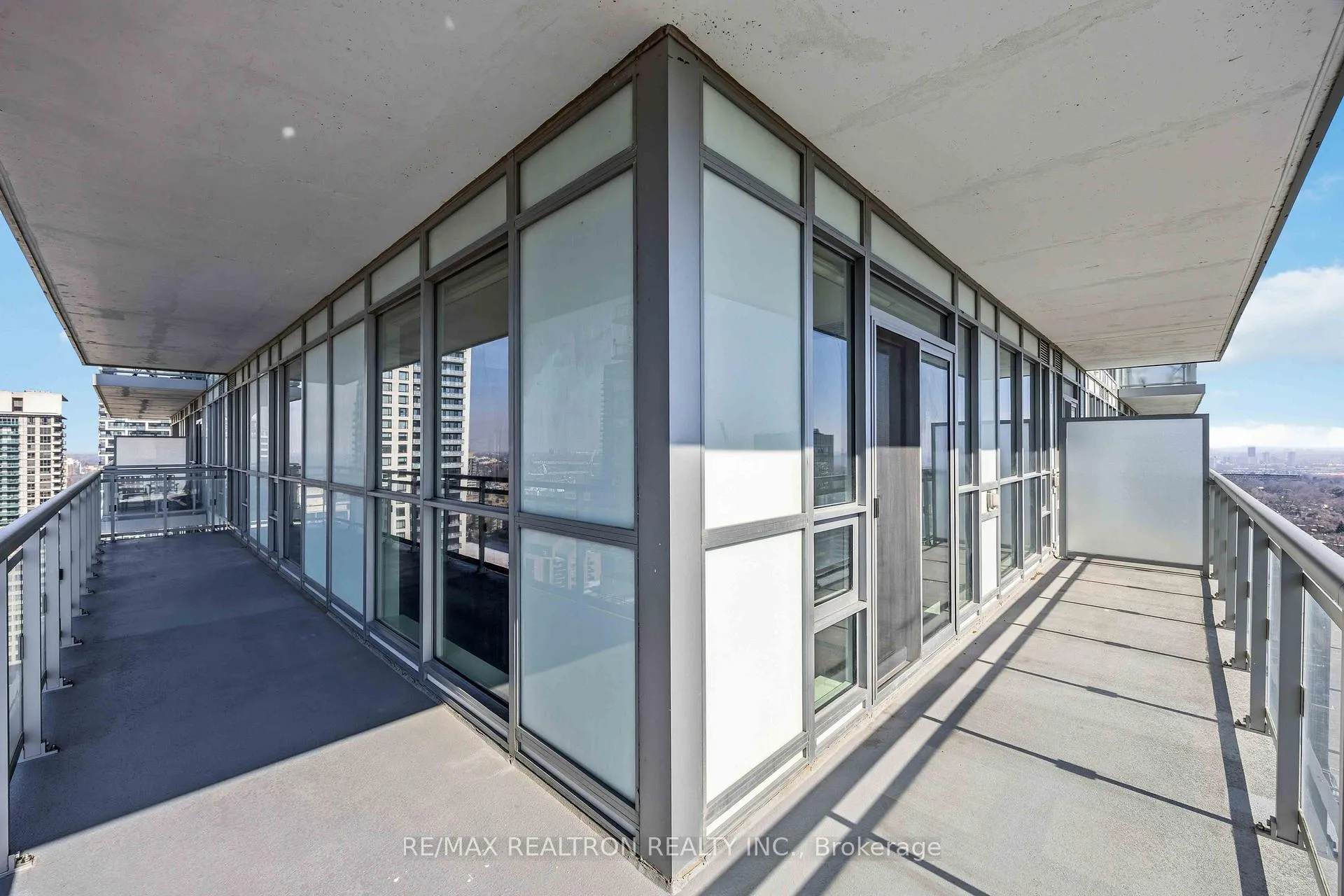 Photo 18 of Unit 2120, 98 Lillian Street, Toronto, Mount Pleasant West — HOMEH