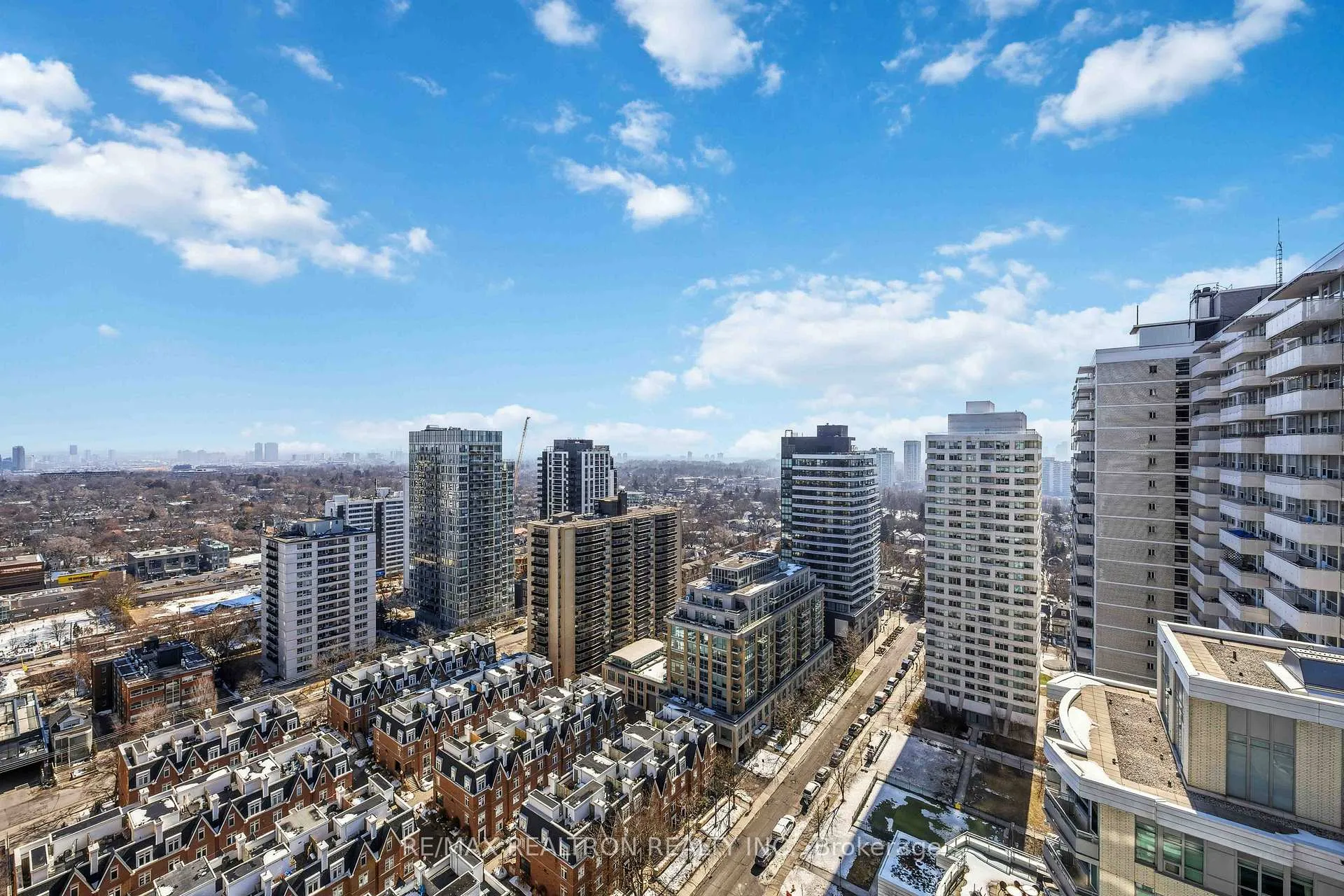 Photo 19 of Unit 2120, 98 Lillian Street, Toronto, Mount Pleasant West — HOMEH