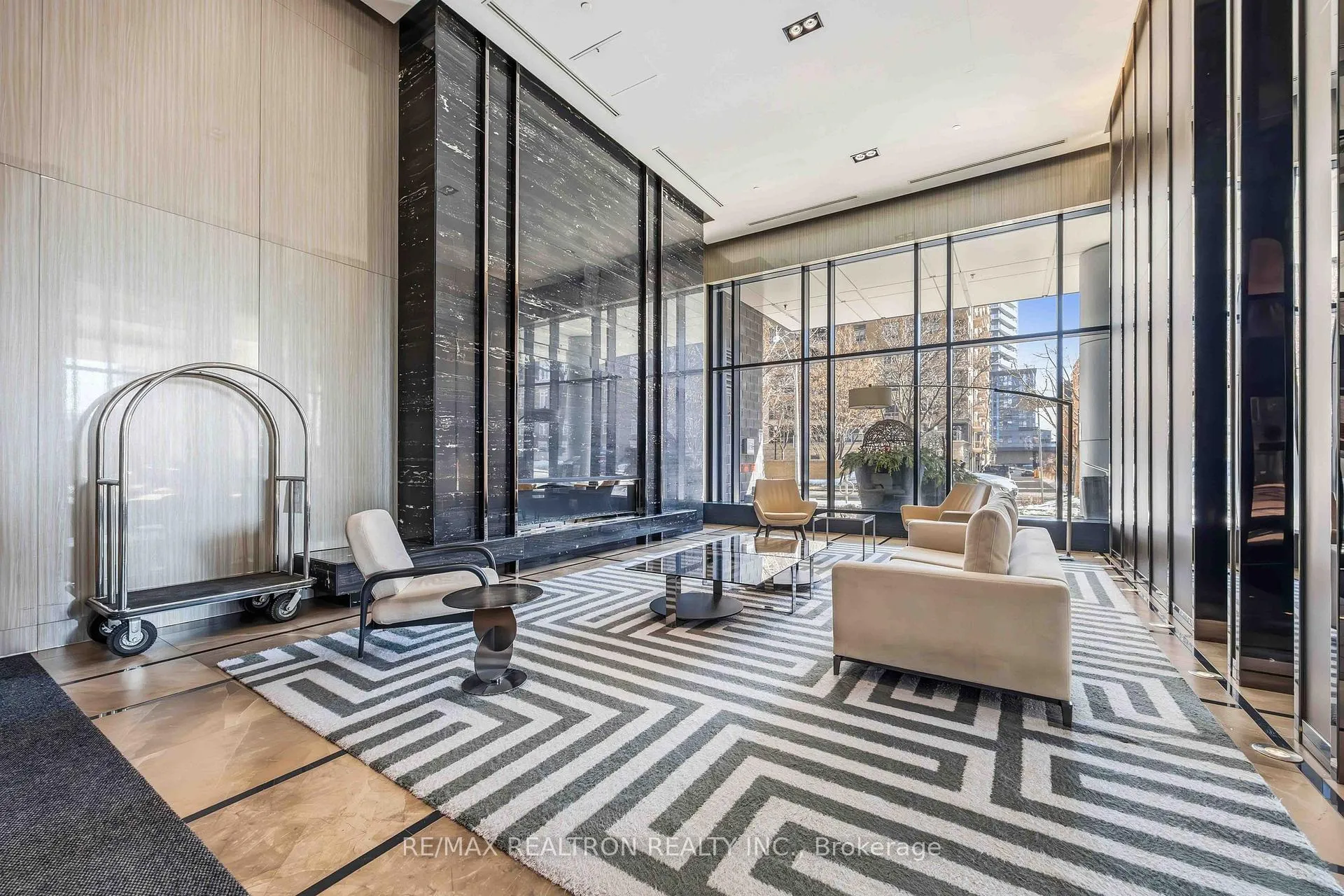 Photo 20 of Unit 2120, 98 Lillian Street, Toronto, Mount Pleasant West — HOMEH