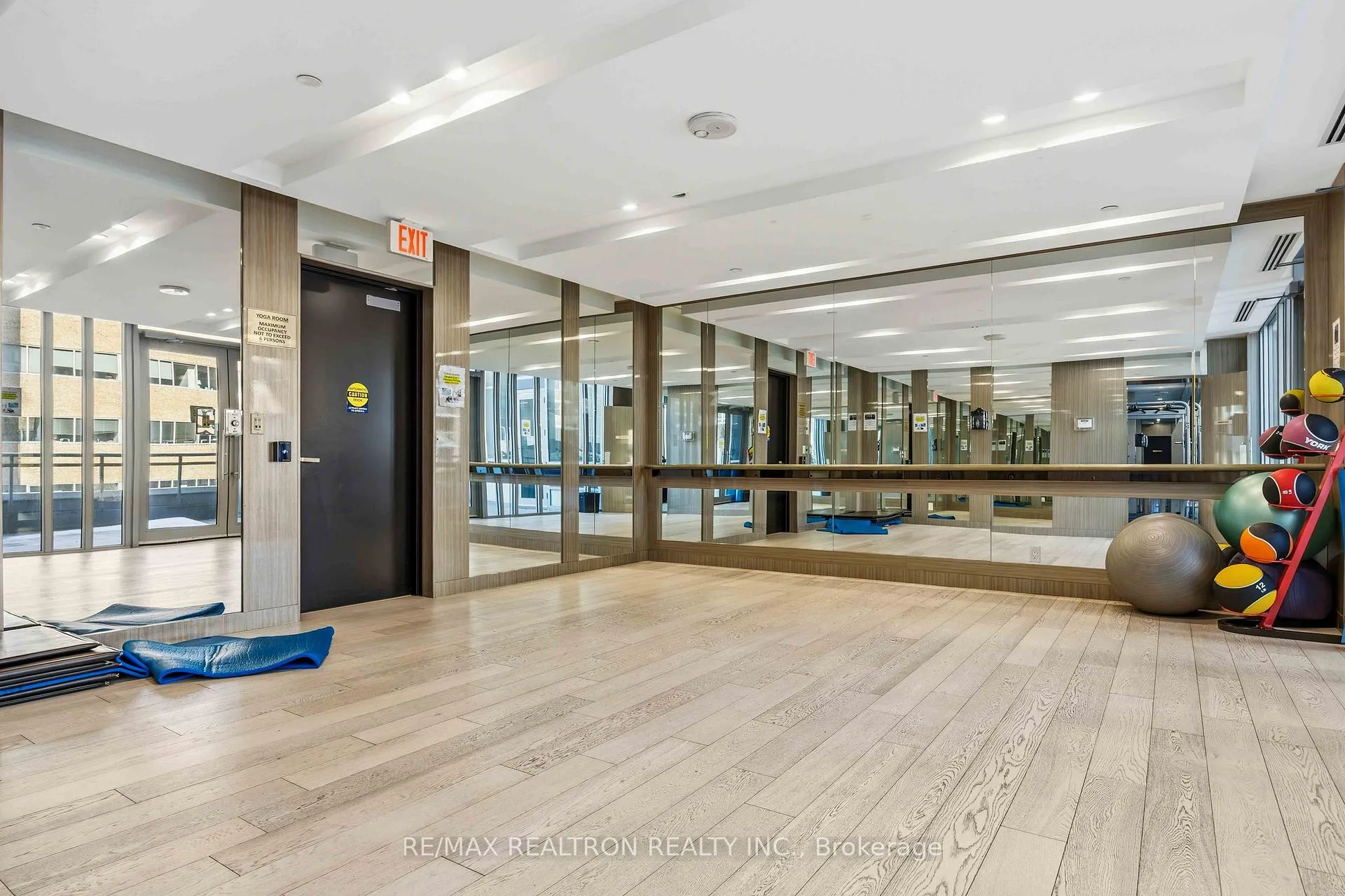 Photo 26 of Unit 2120, 98 Lillian Street, Toronto, Mount Pleasant West — HOMEH