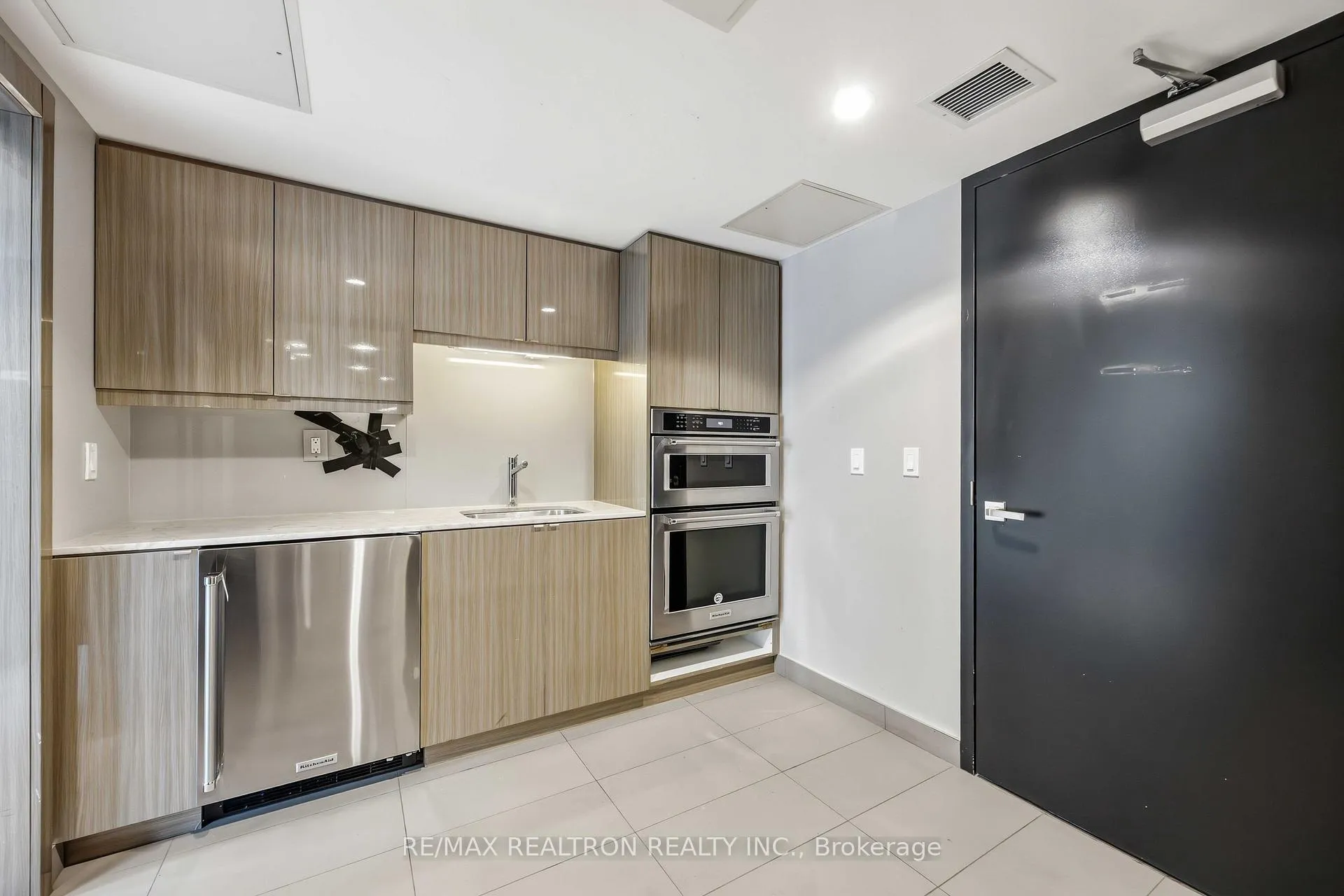 Photo 33 of Unit 2120, 98 Lillian Street, Toronto, Mount Pleasant West — HOMEH