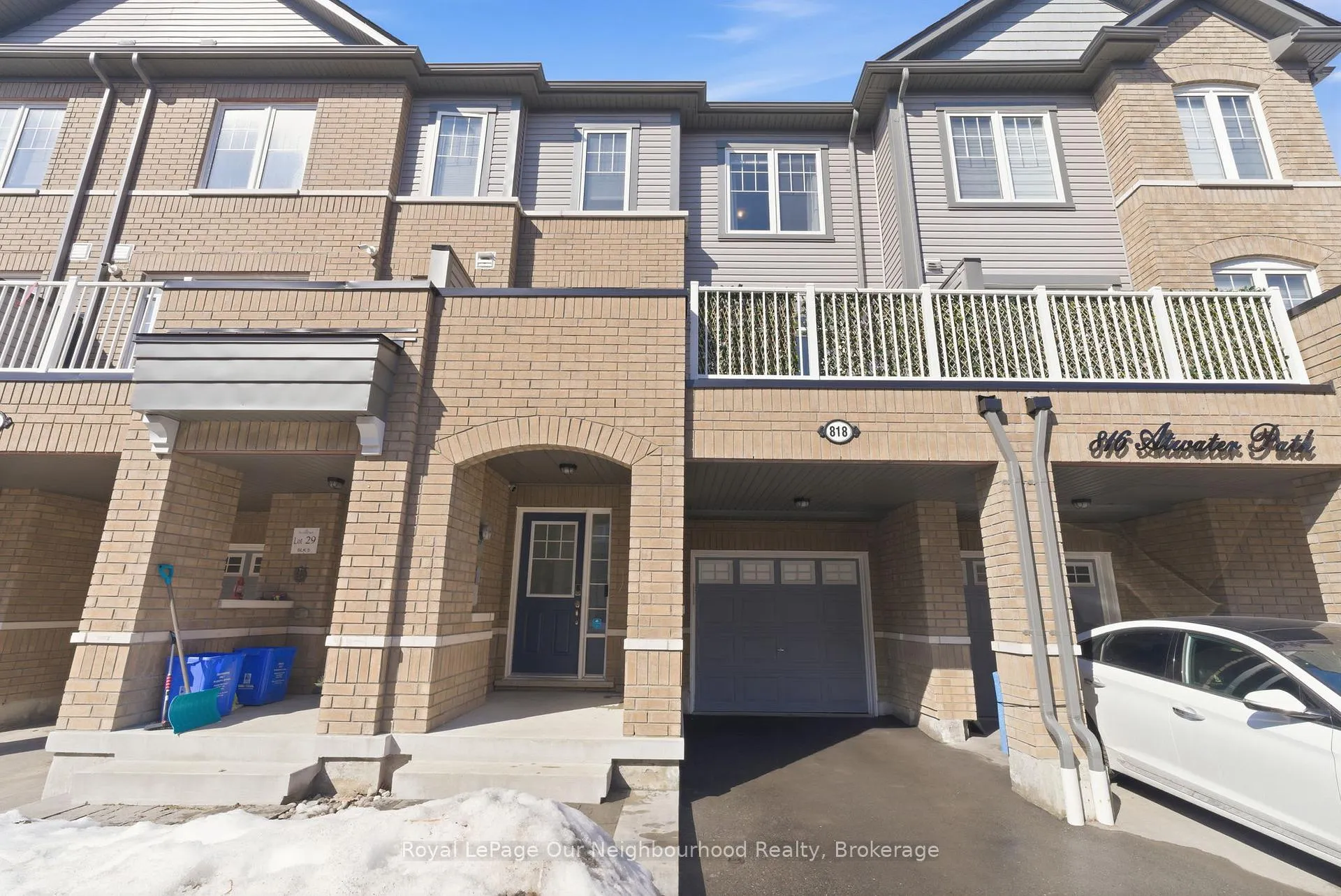 Front of 818 Atwater Path