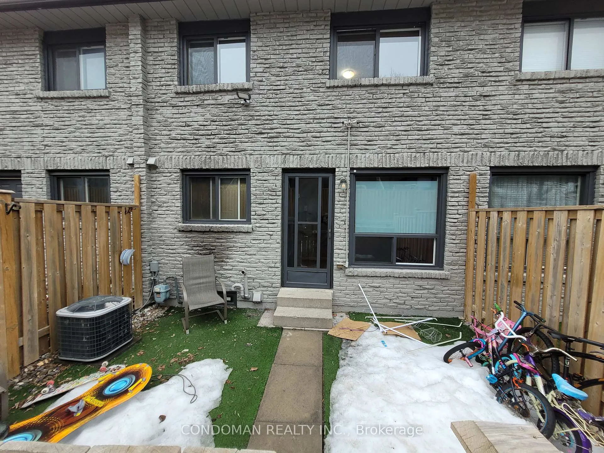 Photo 17 of Unit 33, 477 Dean Avenue, Oshawa, Central — HOMEH