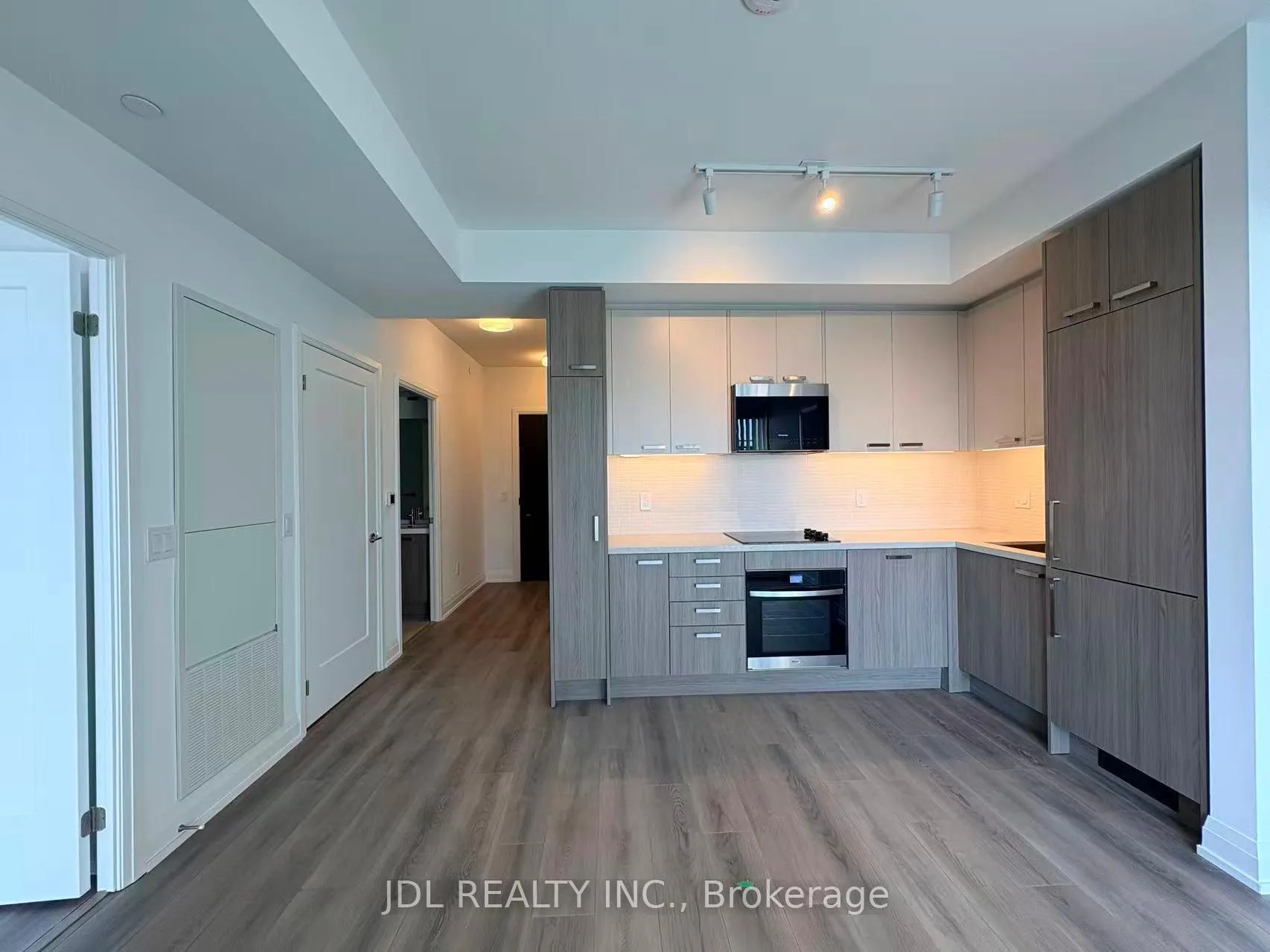Photo 3 of Unit 3104, 20 Soudan Avenue, Toronto, Mount Pleasant West — HOMEH