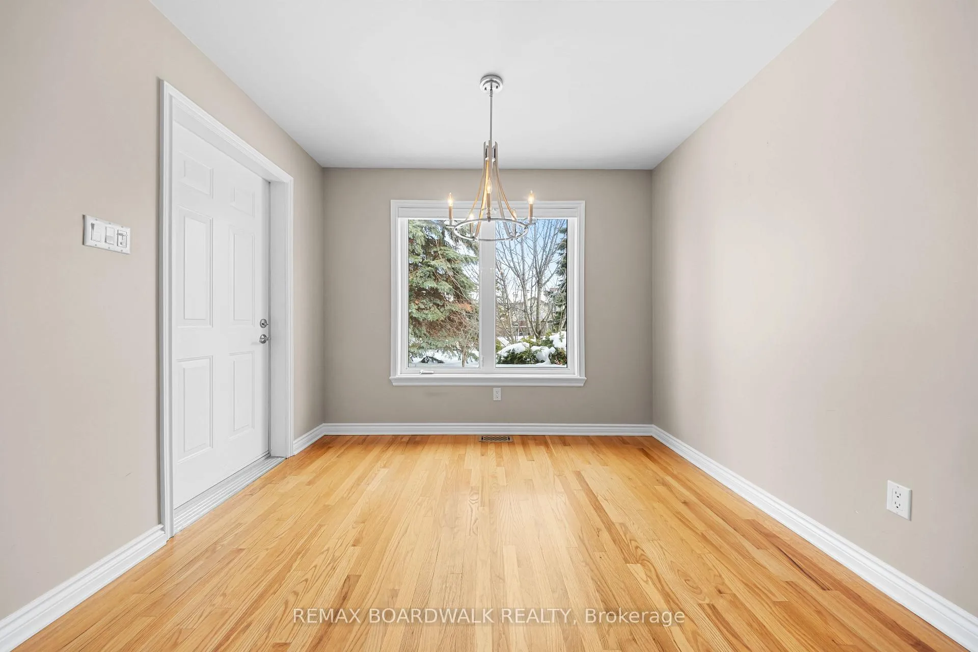 Photo 26 of 1 Weaver Crescent, Ottawa, Kanata - Kanata Lakes/Heritage Hills — HOMEH