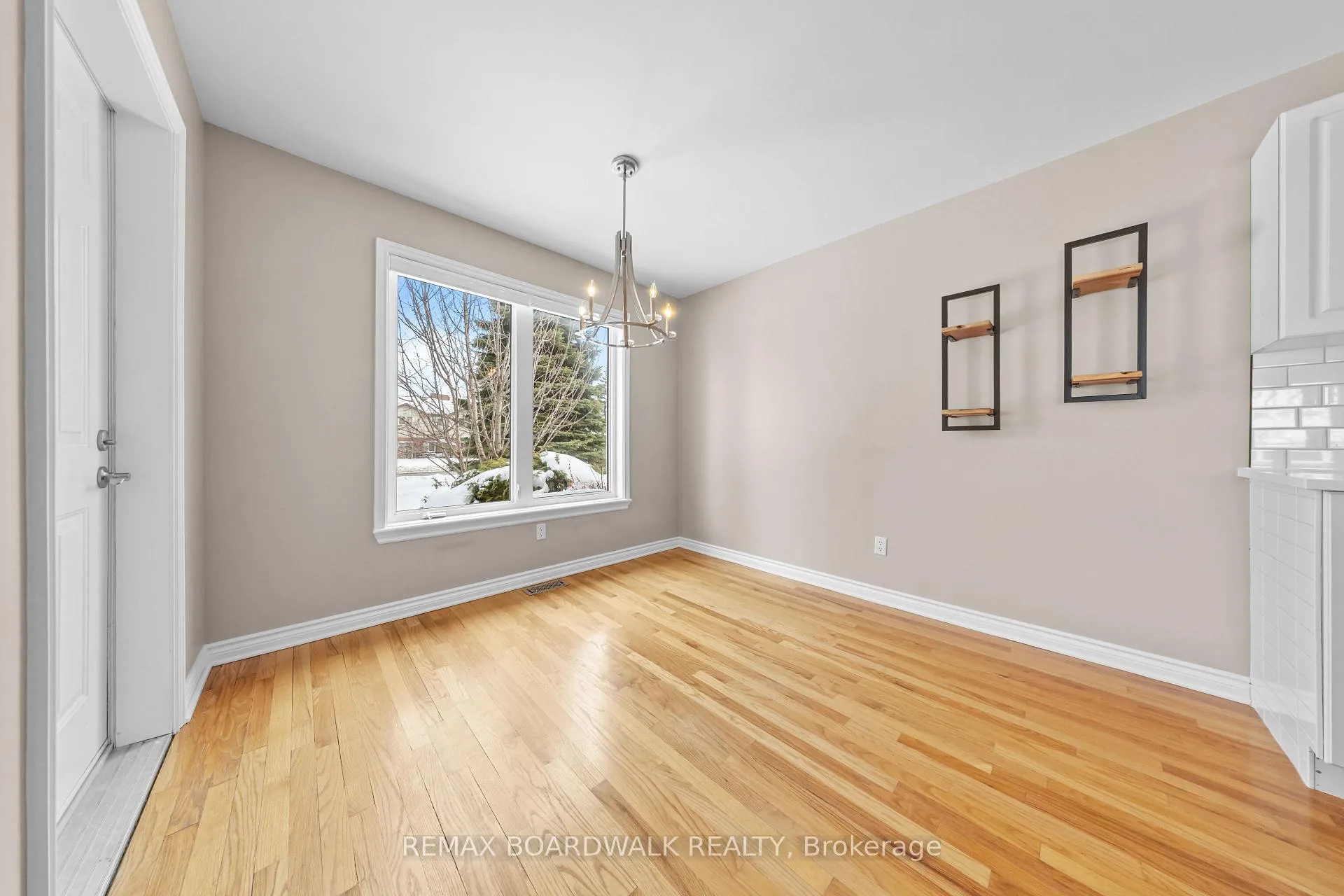Photo 28 of 1 Weaver Crescent, Ottawa, Kanata - Kanata Lakes/Heritage Hills — HOMEH
