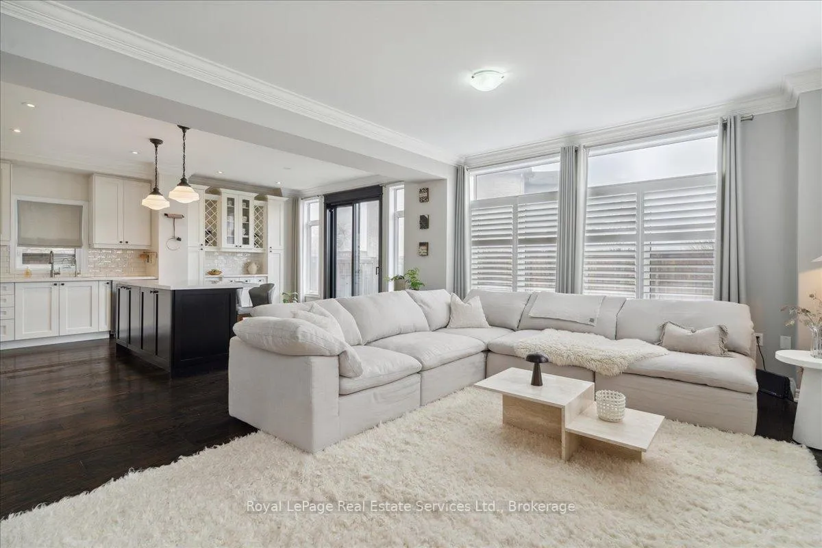 Photo 8 of 137 Irwin Avenue, Hamilton, Meadowlands — HOMEH