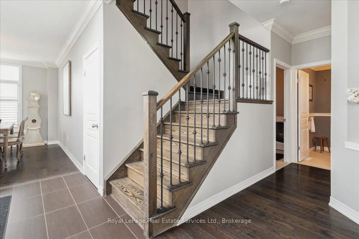 Photo 18 of 137 Irwin Avenue, Hamilton, Meadowlands — HOMEH