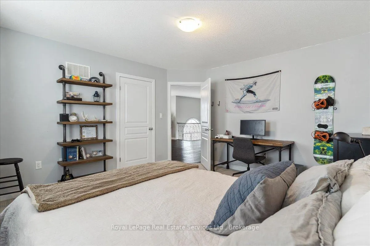 Photo 22 of 137 Irwin Avenue, Hamilton, Meadowlands — HOMEH