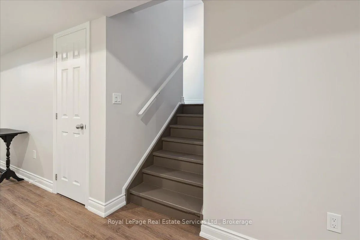 Photo 29 of 137 Irwin Avenue, Hamilton, Meadowlands — HOMEH