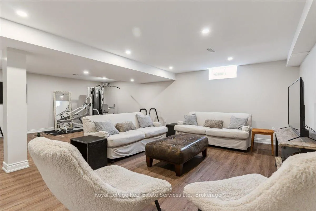 Photo 30 of 137 Irwin Avenue, Hamilton, Meadowlands — HOMEH
