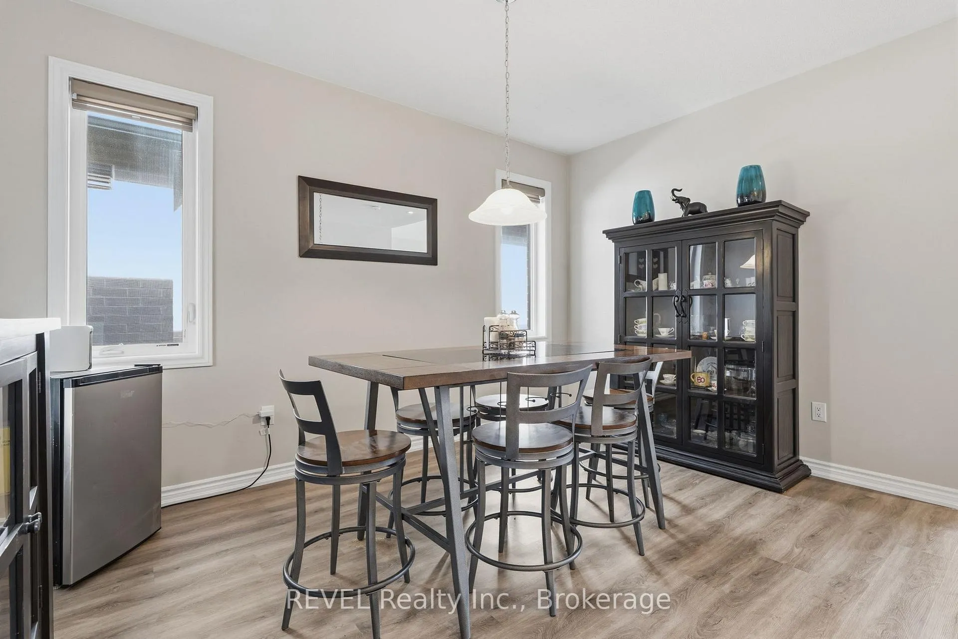 Photo 12 of 50 Shoreview Drive, Welland, Hwy 406/Welland — HOMEH