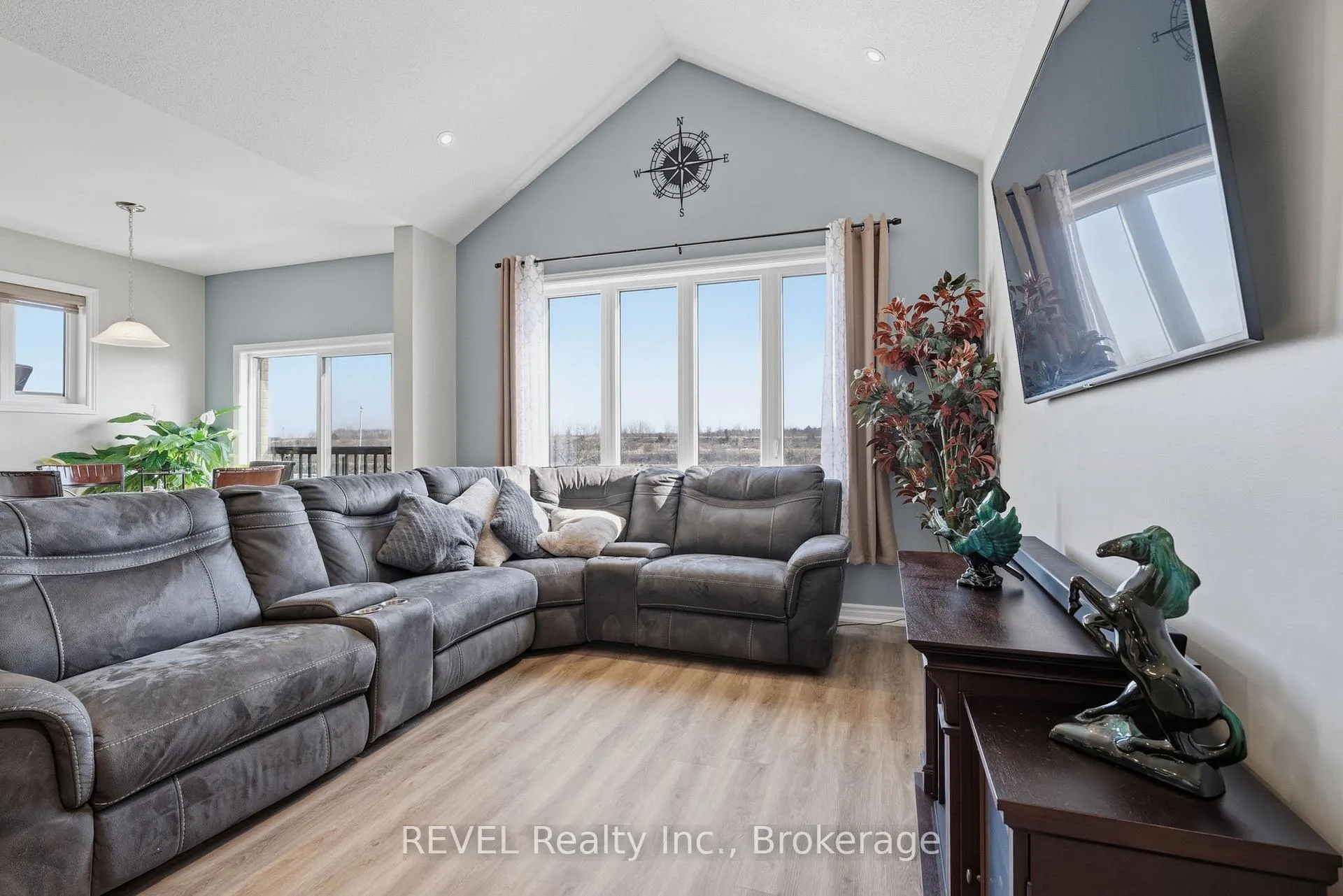 Photo 20 of 50 Shoreview Drive, Welland, Hwy 406/Welland — HOMEH