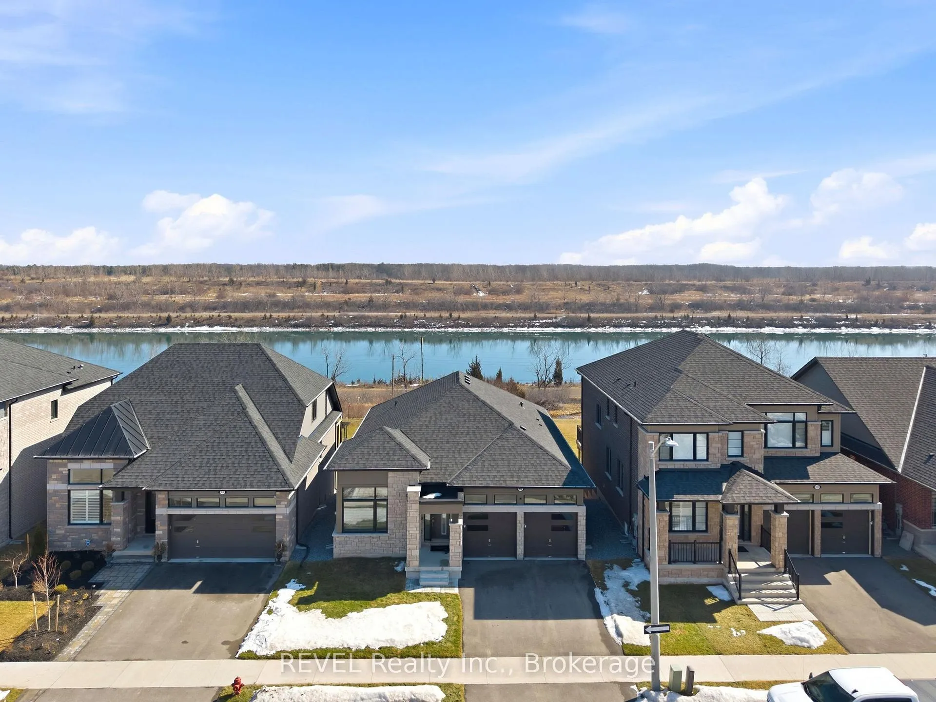 Photo 40 of 50 Shoreview Drive, Welland, Hwy 406/Welland — HOMEH