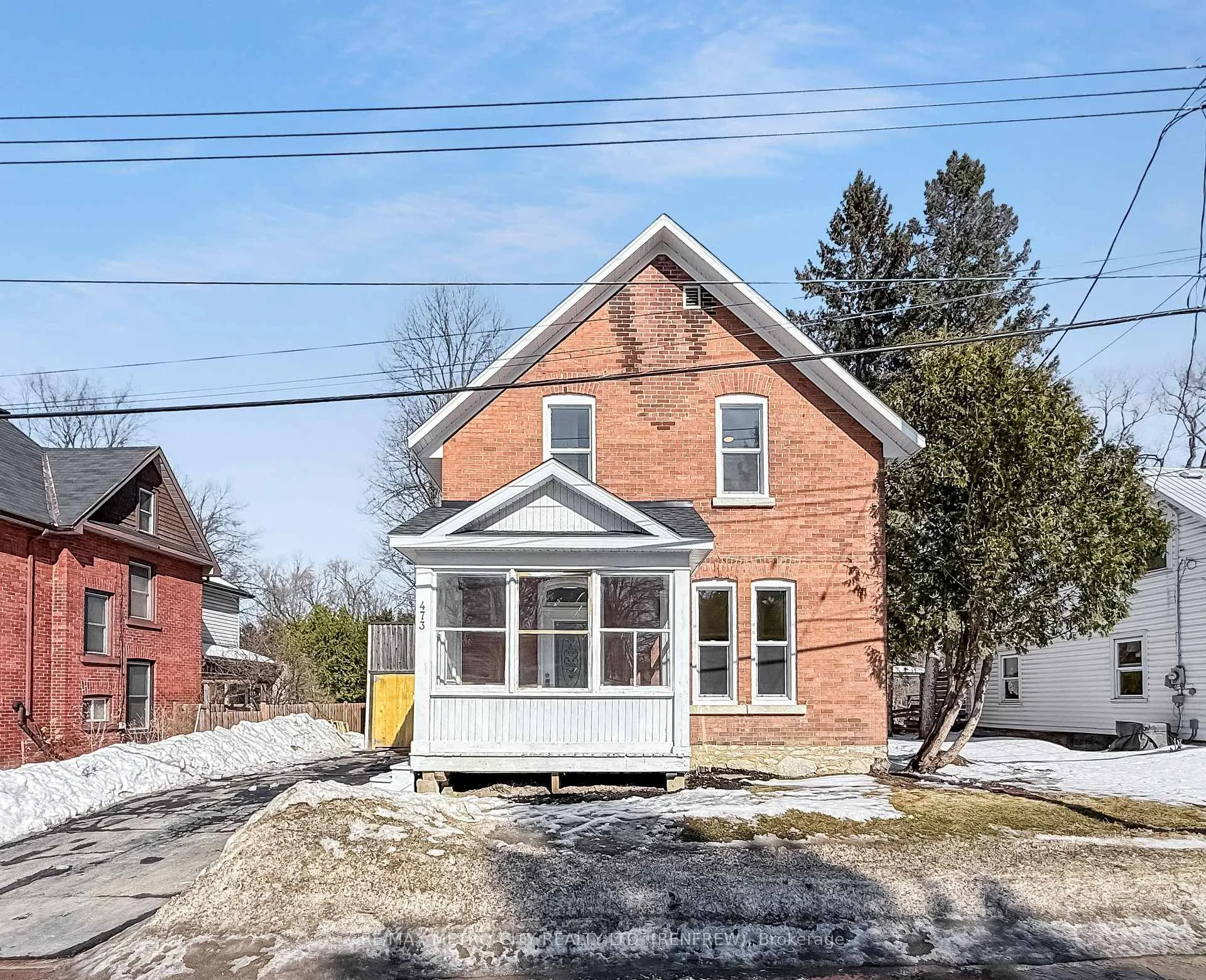 Photo 2 of 473 Raglan Street S, Renfrew — HOMEH