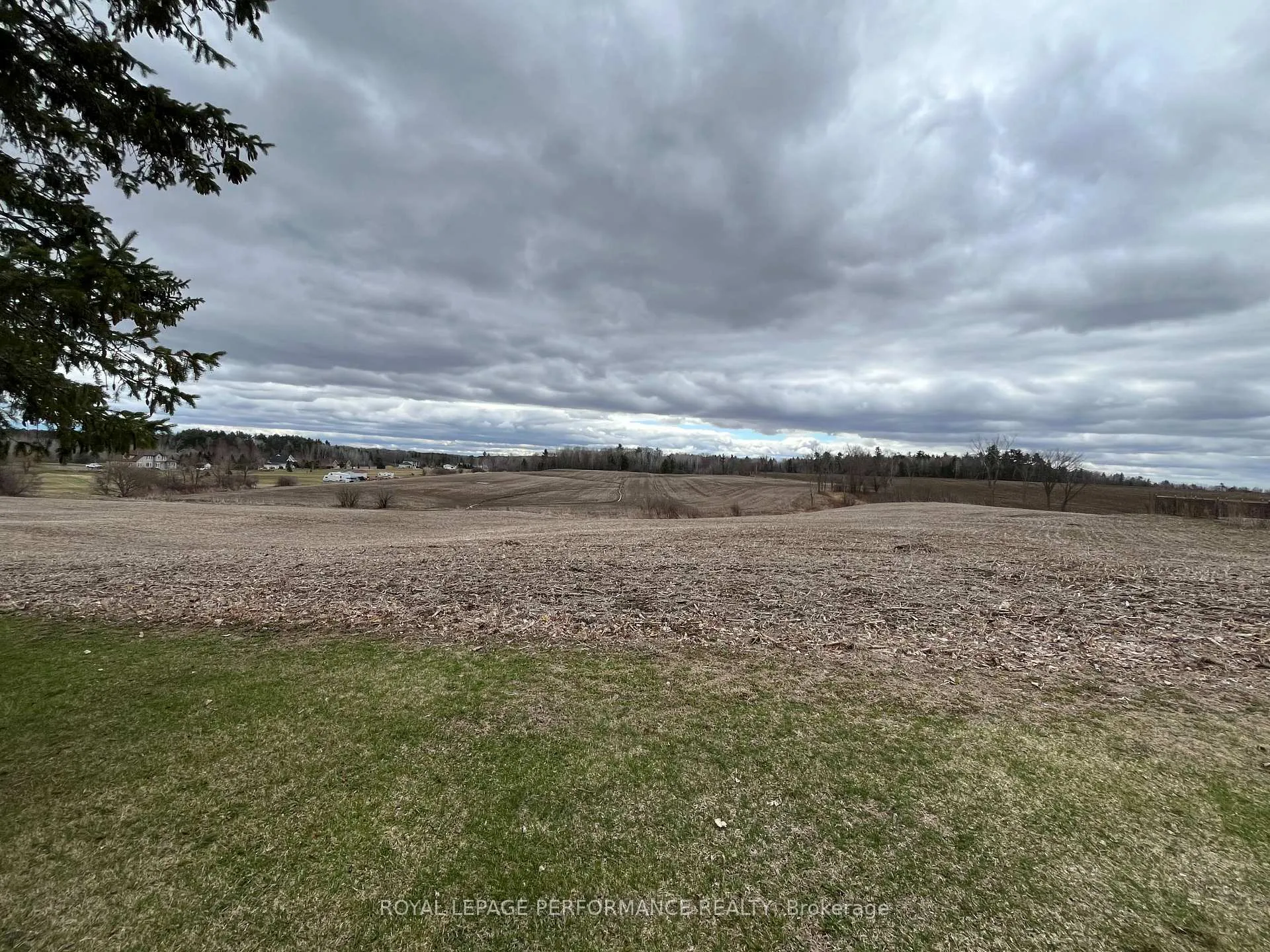 Photo 5 of 3304 Wilhaven Drive, Ottawa, Cumberland West — HOMEH