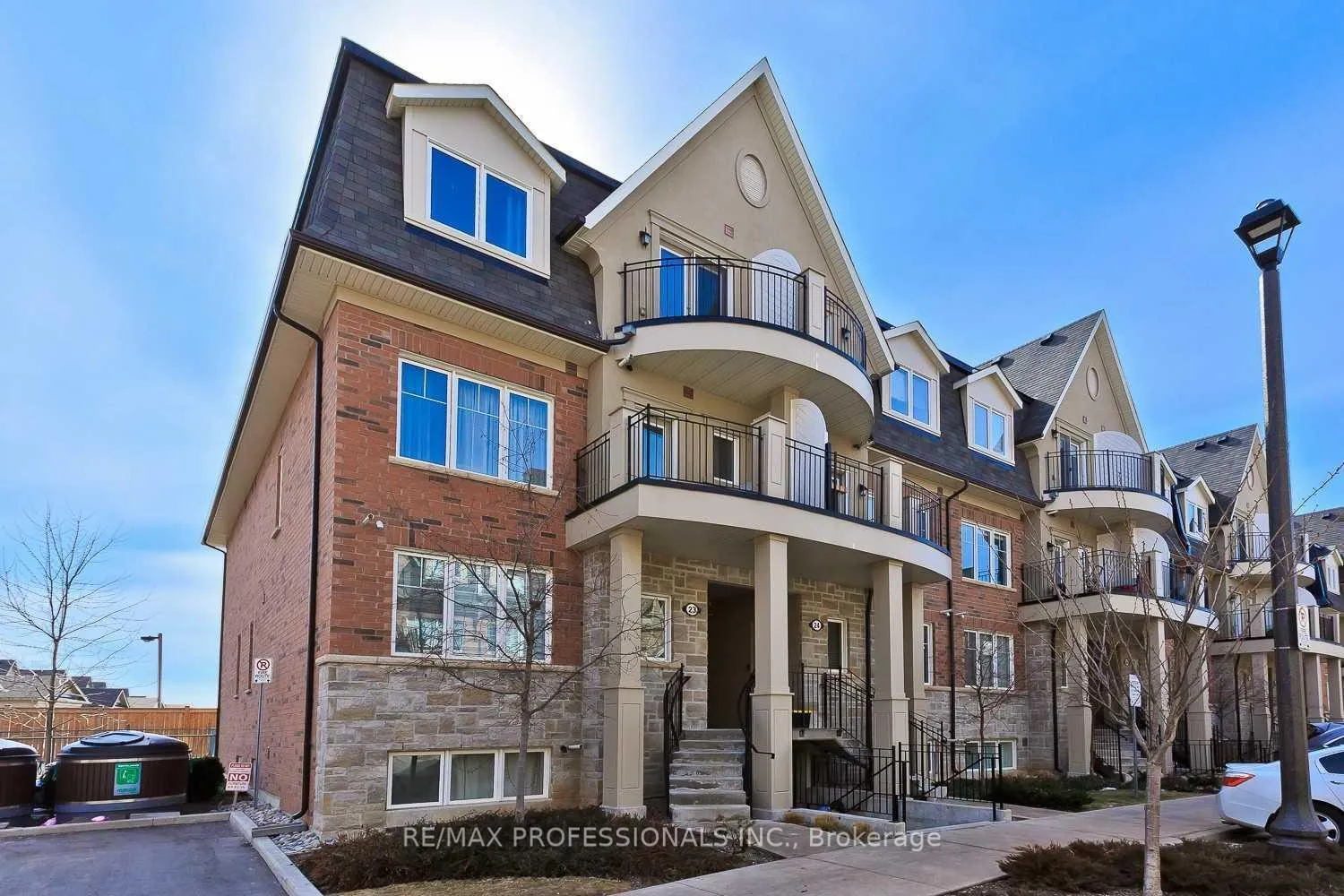 Front of Unit 23-04, 2420 Baronwood Drive