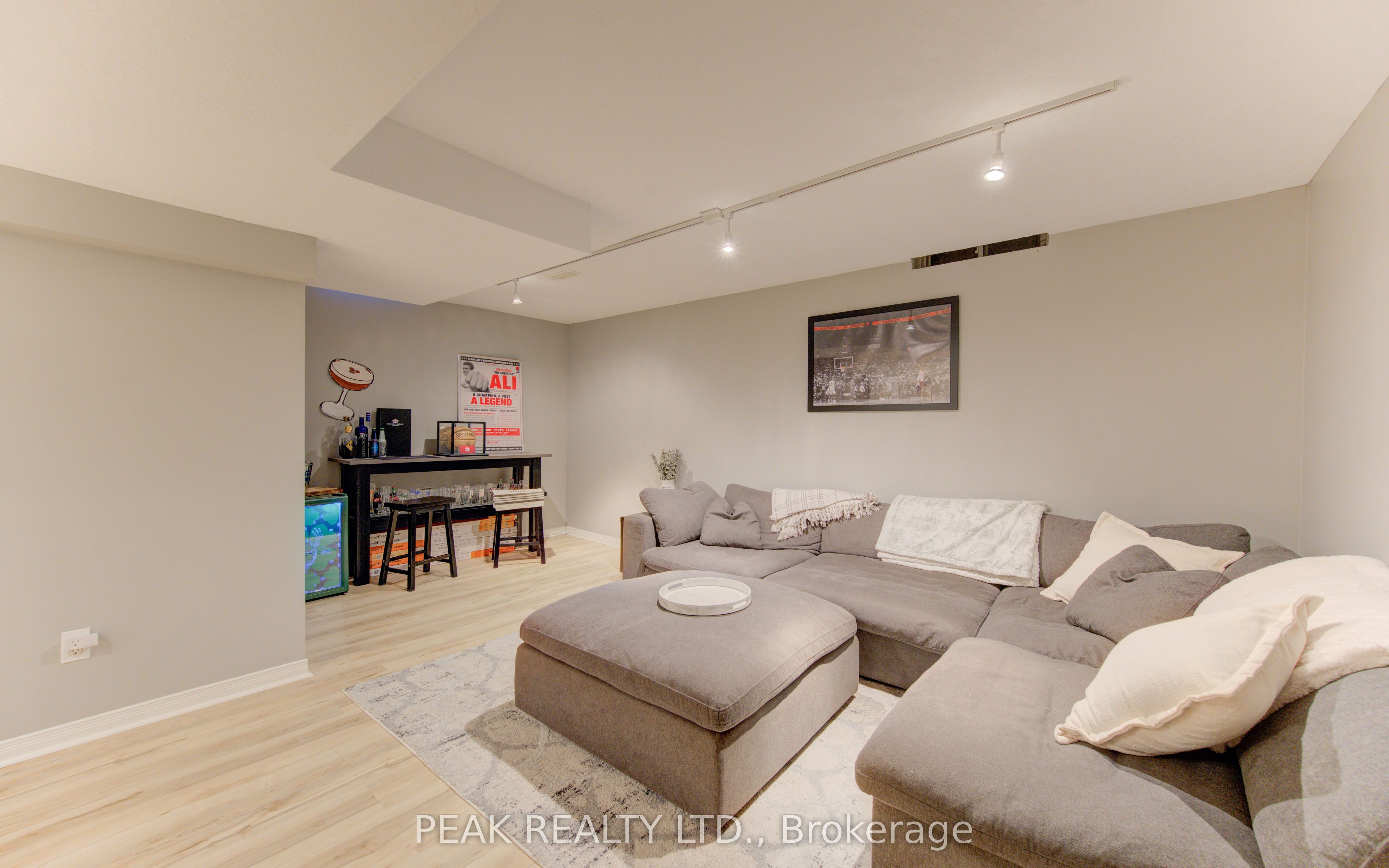Photo 30 of 160 Shadow Wood Court, Waterloo, University Downs — HOMEH