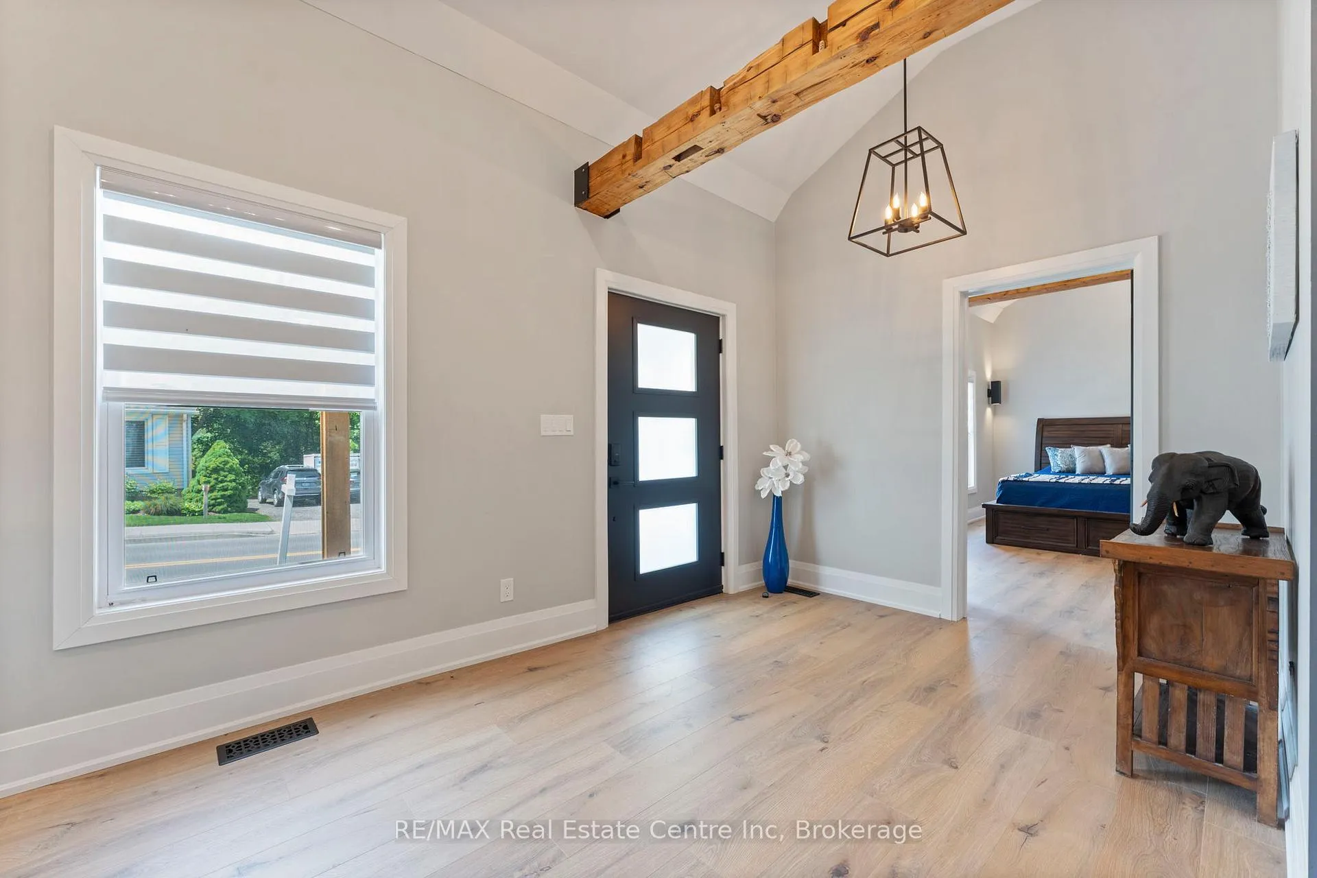 Photo 5 of 1283 Swan Street, North Dumfries, Ayr — HOMEH