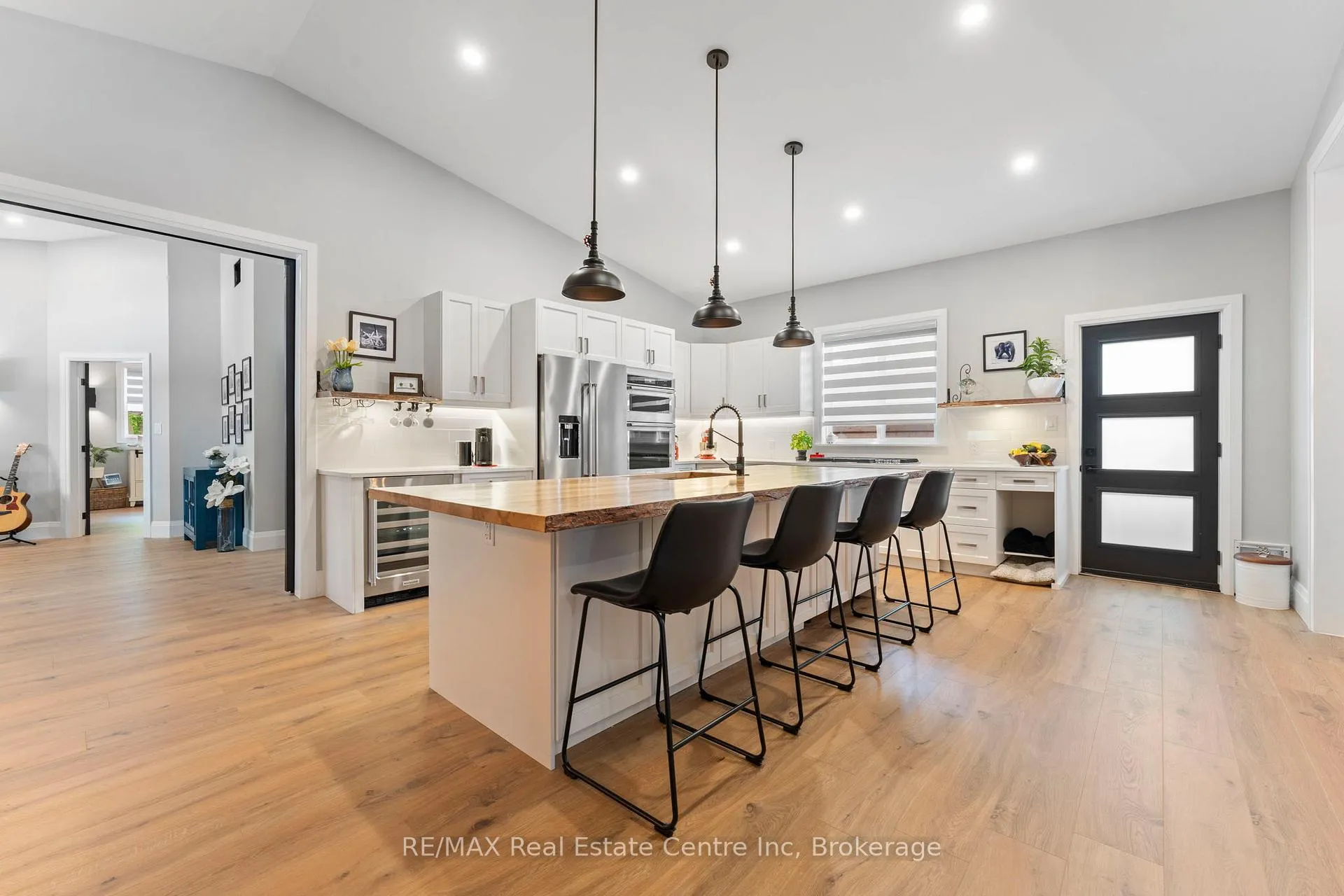 Photo 12 of 1283 Swan Street, North Dumfries, Ayr — HOMEH