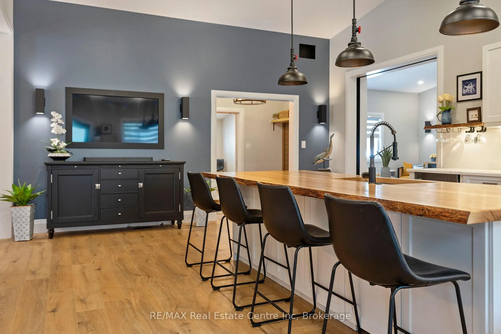 Photo 19 of 1283 Swan Street, North Dumfries, Ayr — HOMEH