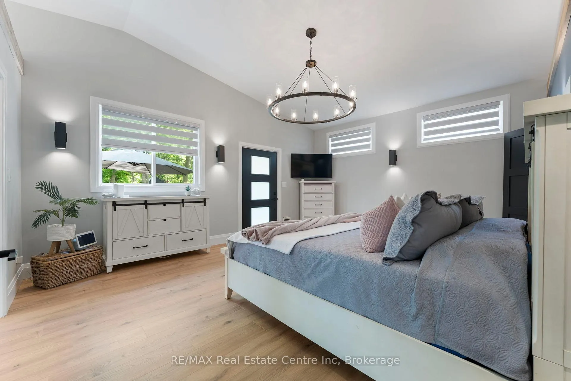 Photo 24 of 1283 Swan Street, North Dumfries, Ayr — HOMEH