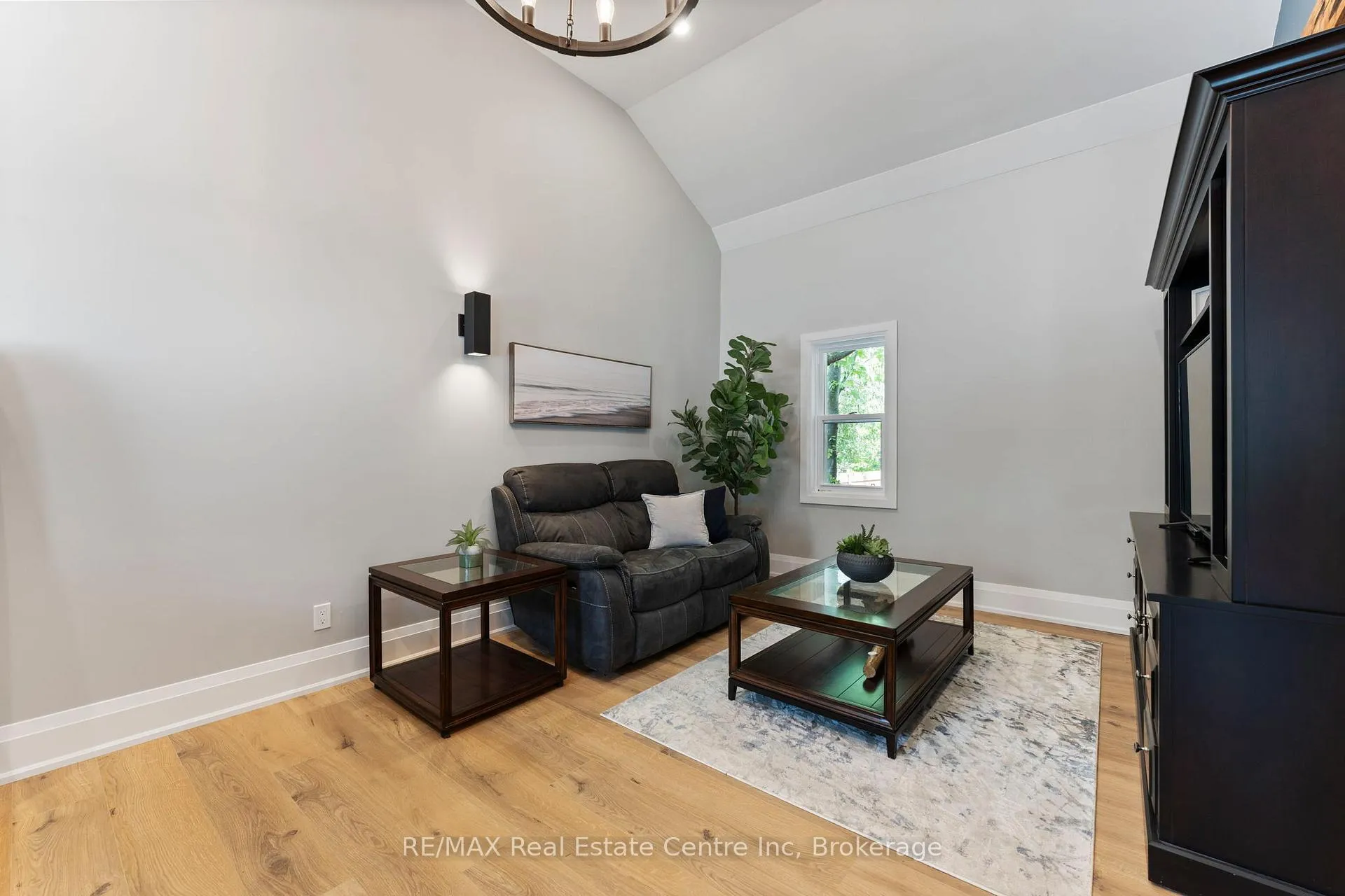 Photo 31 of 1283 Swan Street, North Dumfries, Ayr — HOMEH