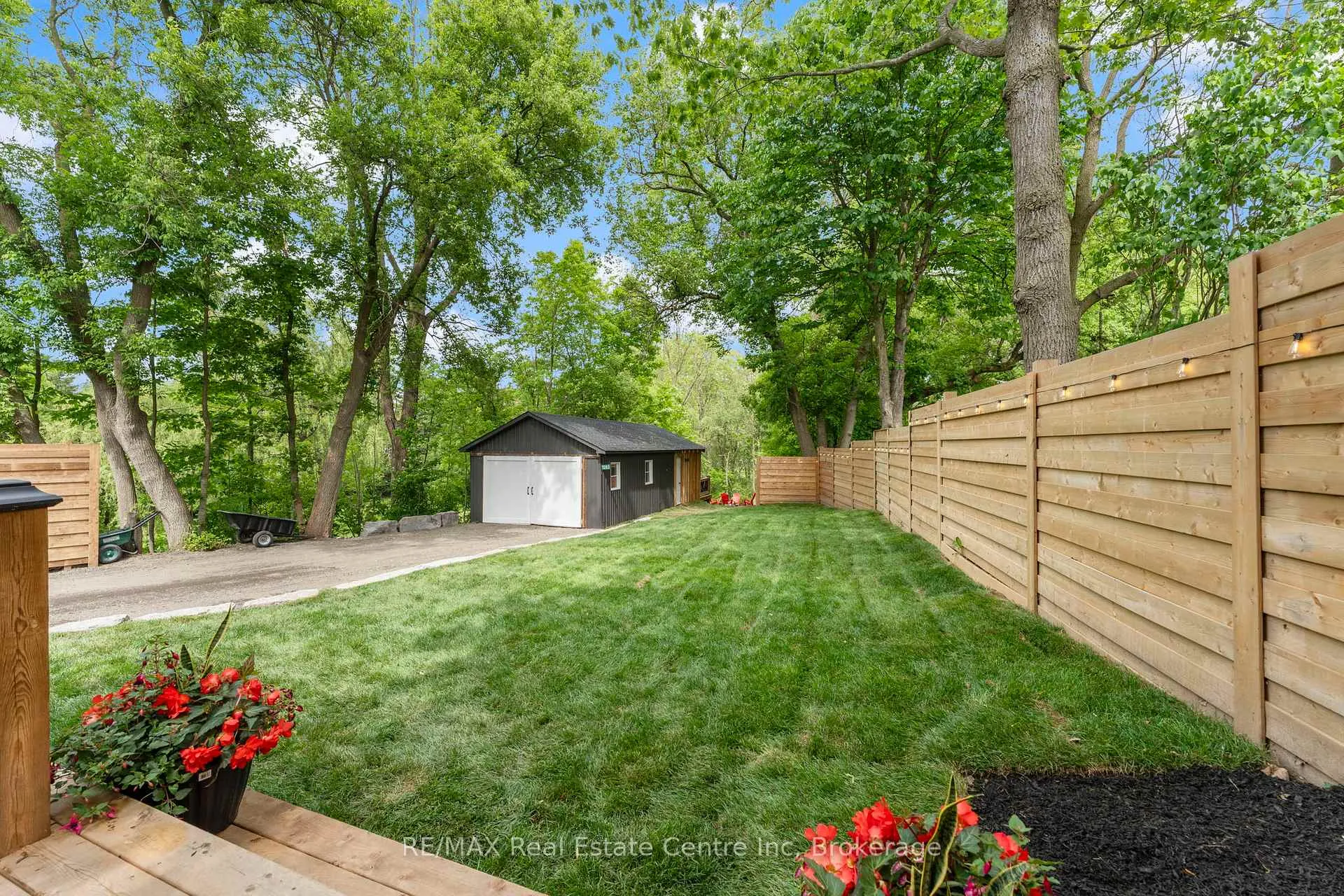Photo 44 of 1283 Swan Street, North Dumfries, Ayr — HOMEH