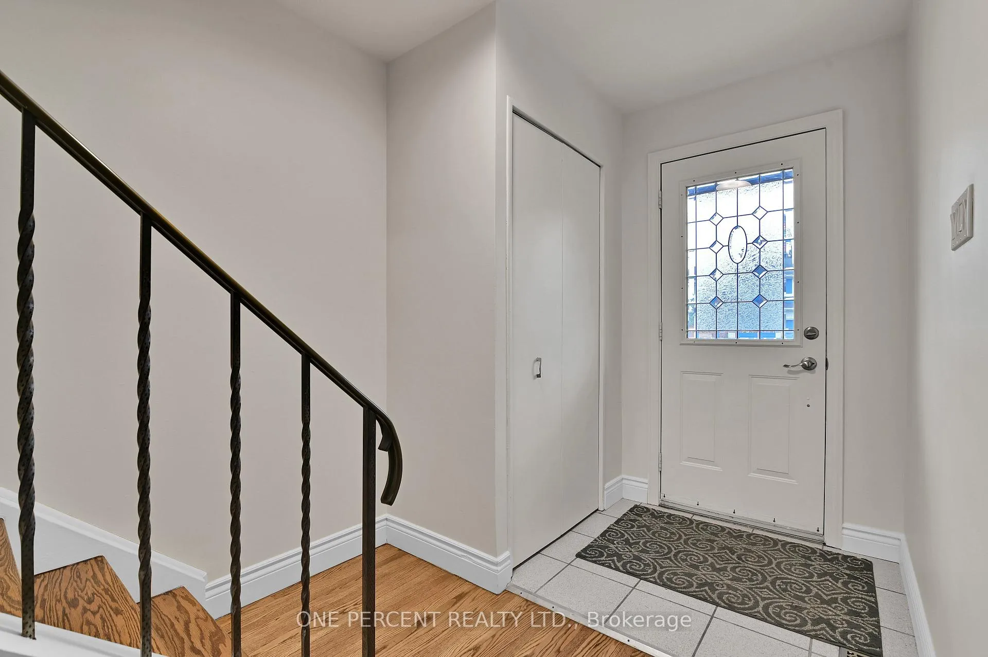 Photo 4 of 5 Parkridge Crescent, Ottawa, Blackburn Hamlet — HOMEH