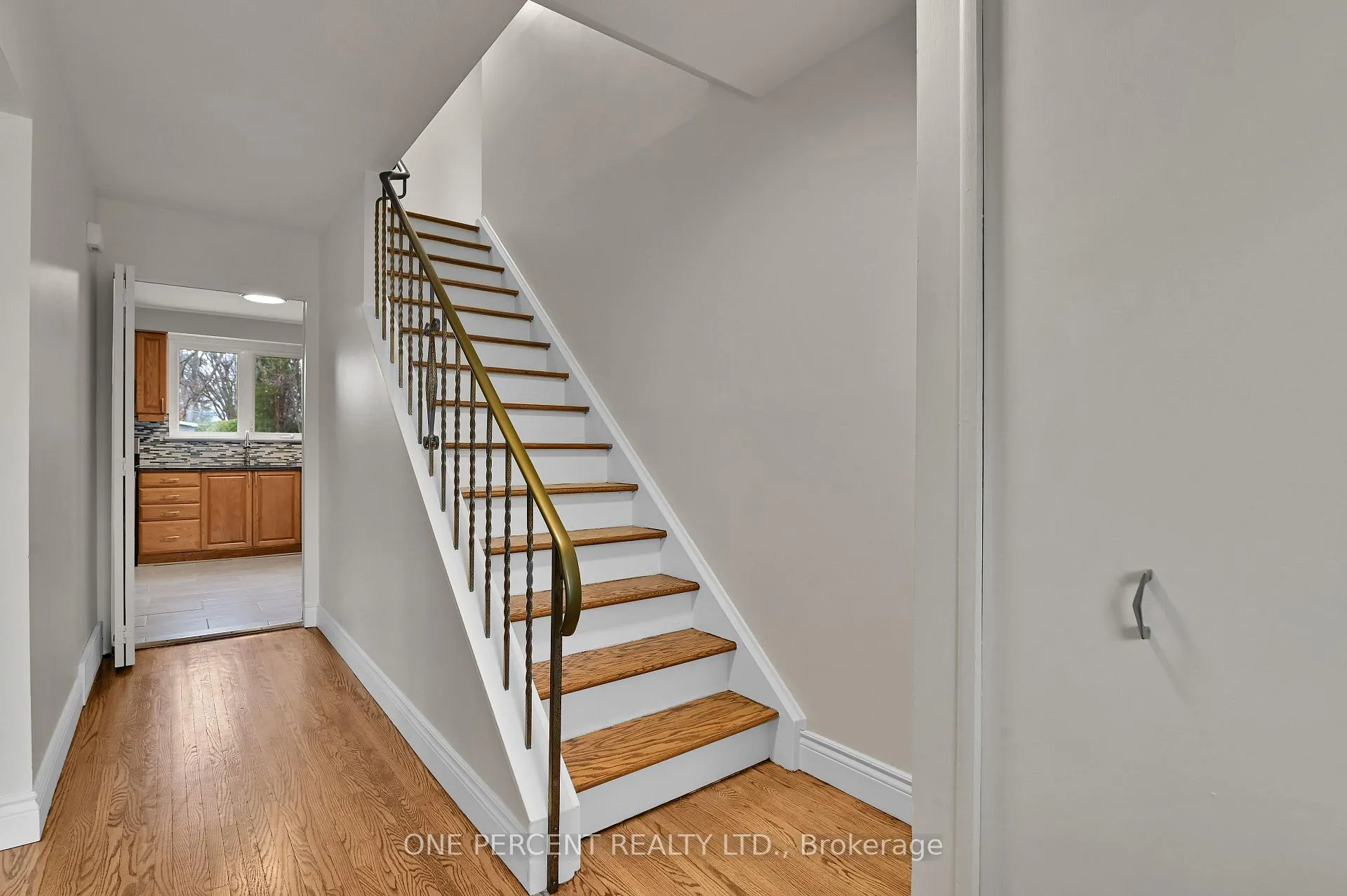 Photo 5 of 5 Parkridge Crescent, Ottawa, Blackburn Hamlet — HOMEH