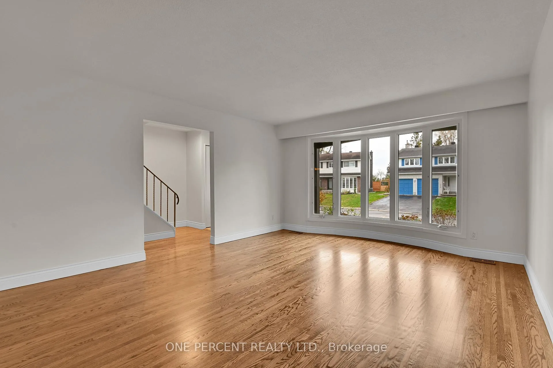 Photo 7 of 5 Parkridge Crescent, Ottawa, Blackburn Hamlet — HOMEH