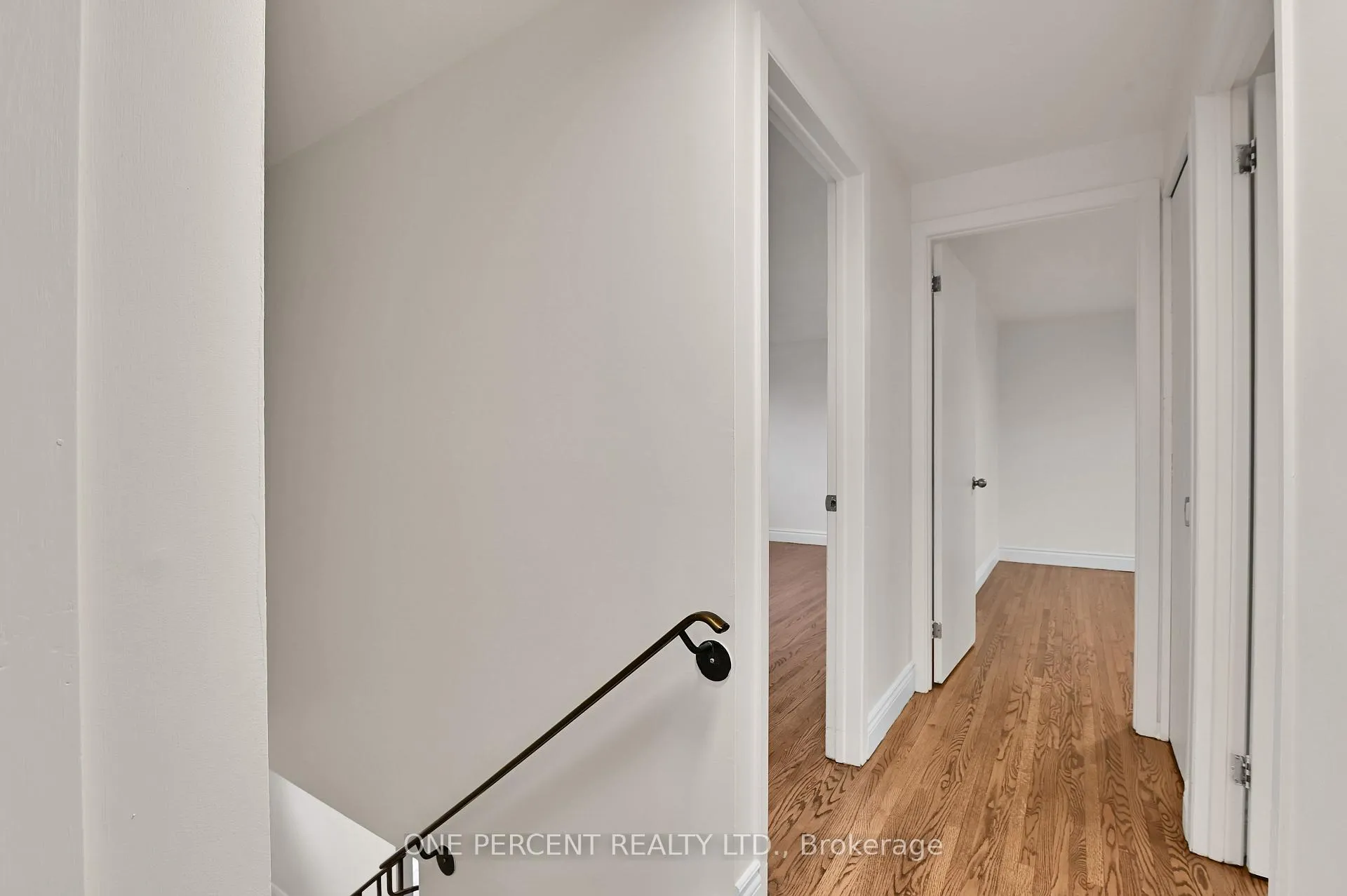 Photo 15 of 5 Parkridge Crescent, Ottawa, Blackburn Hamlet — HOMEH