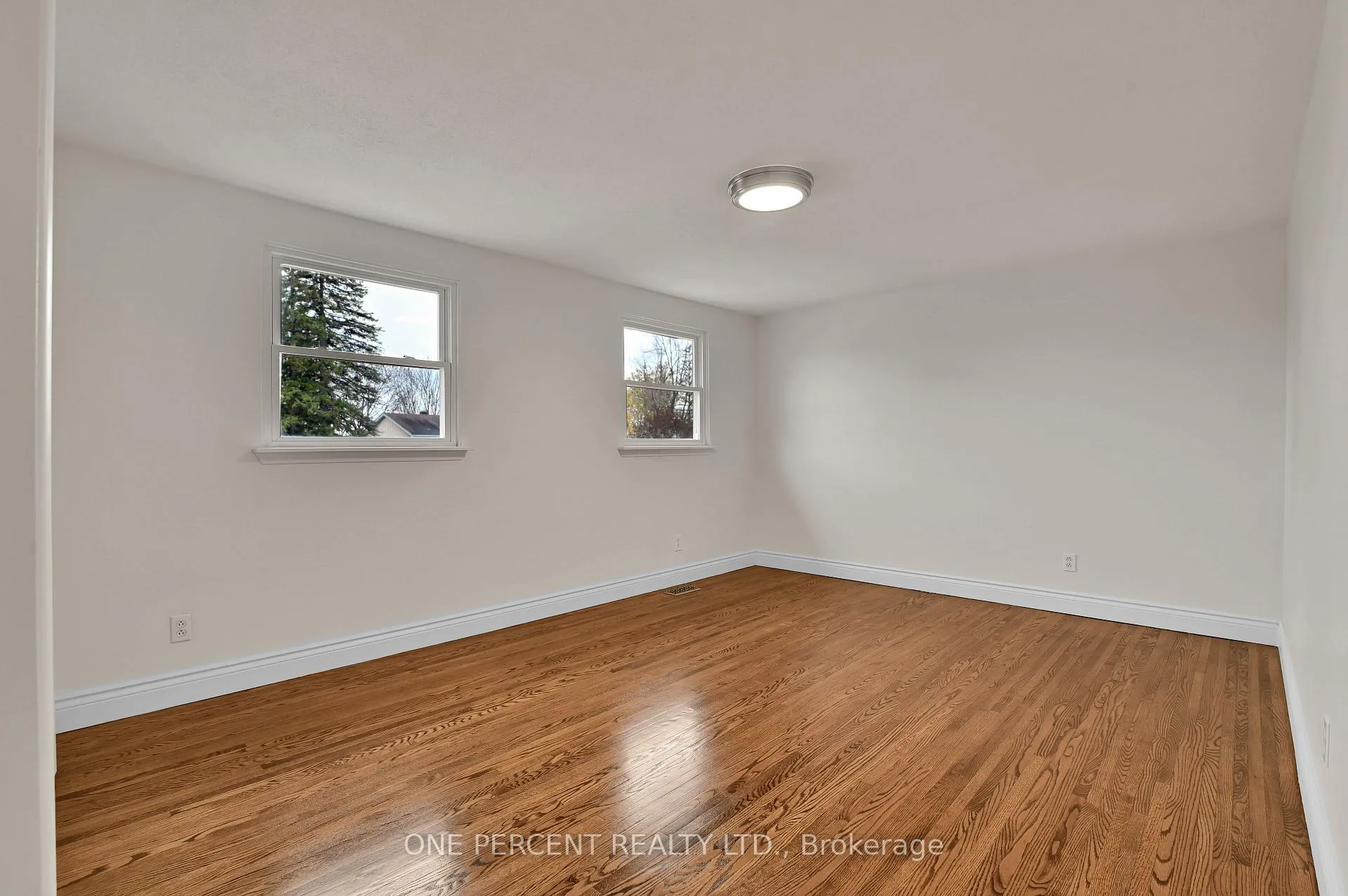 Photo 21 of 5 Parkridge Crescent, Ottawa, Blackburn Hamlet — HOMEH