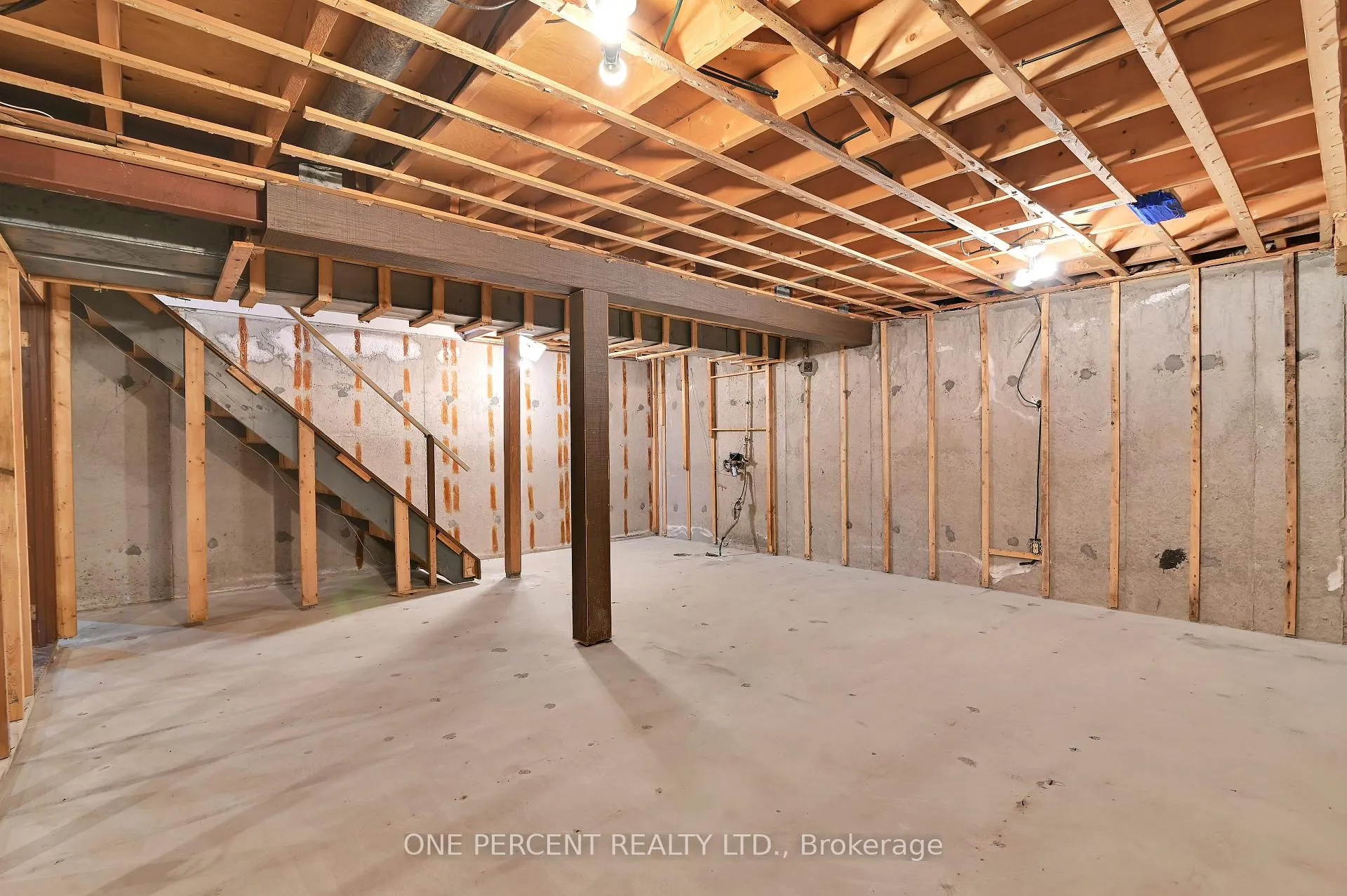 Photo 27 of 5 Parkridge Crescent, Ottawa, Blackburn Hamlet — HOMEH