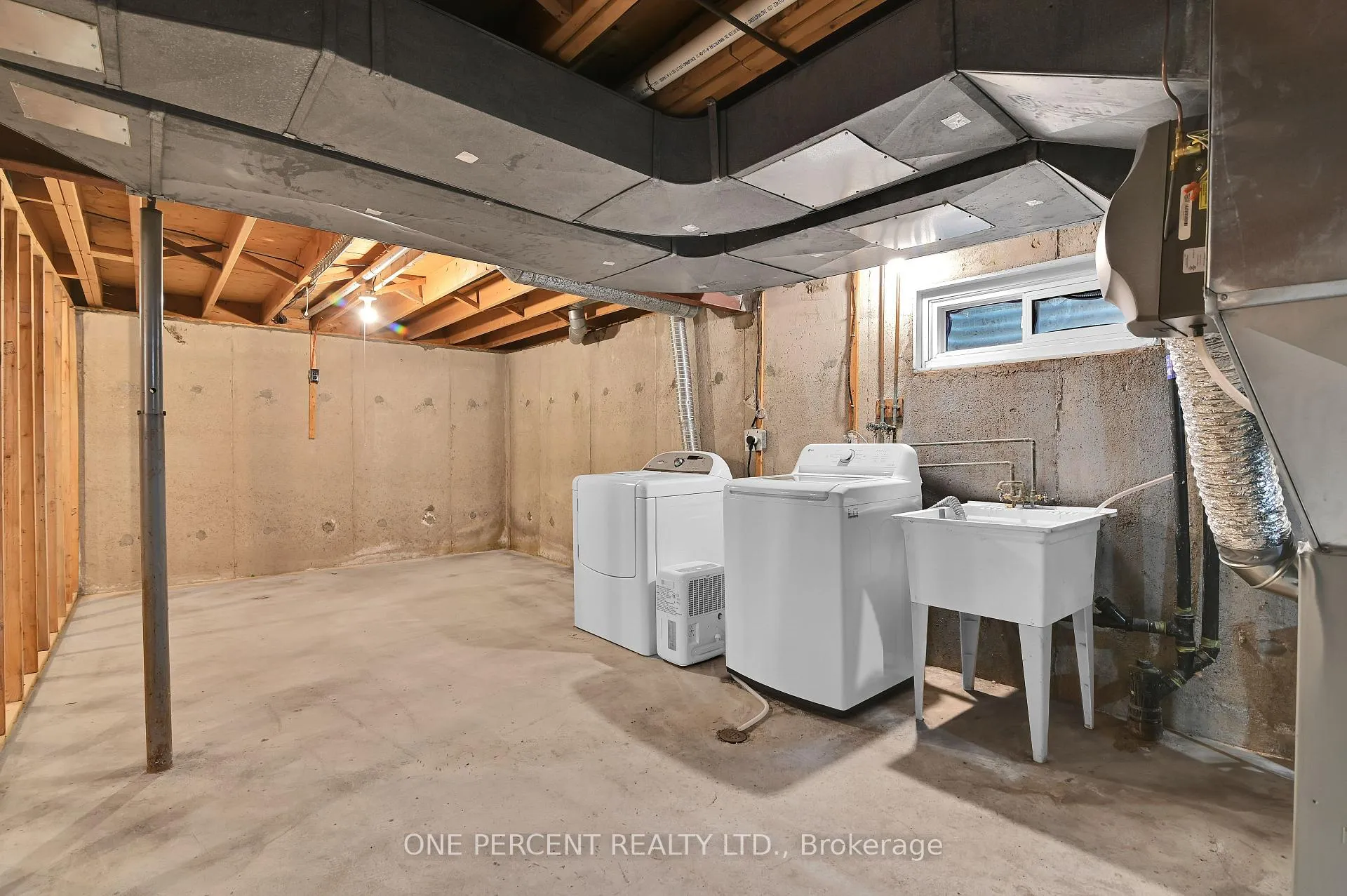 Photo 28 of 5 Parkridge Crescent, Ottawa, Blackburn Hamlet — HOMEH