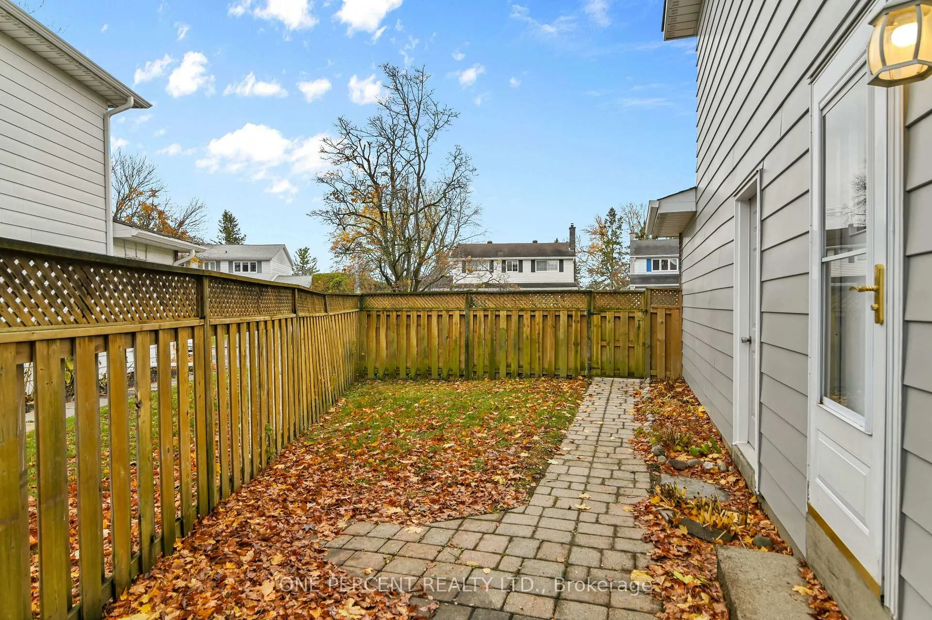Photo 33 of 5 Parkridge Crescent, Ottawa, Blackburn Hamlet — HOMEH