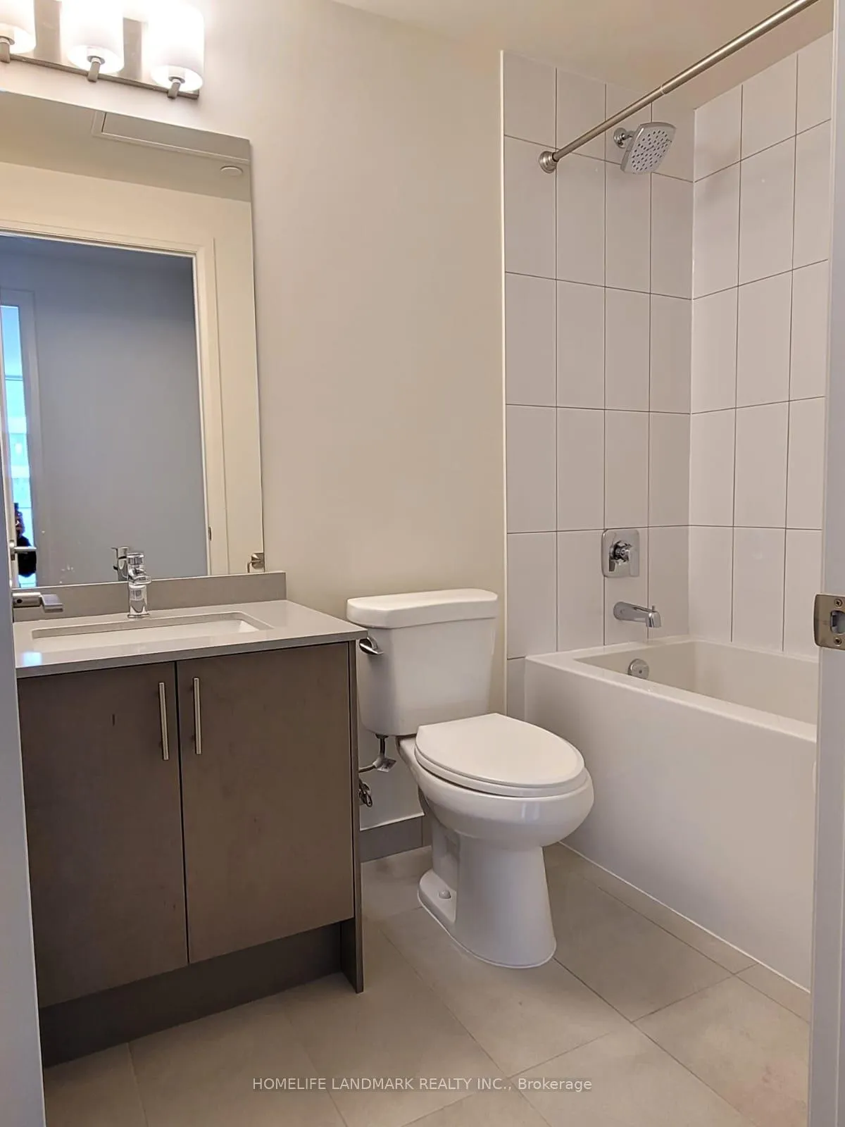 Photo 11 of Unit 404, 9000 Jane Street, Vaughan, Vellore Village — HOMEH
